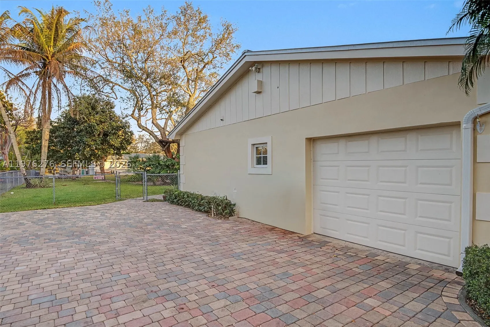 15401 SW 81 Av