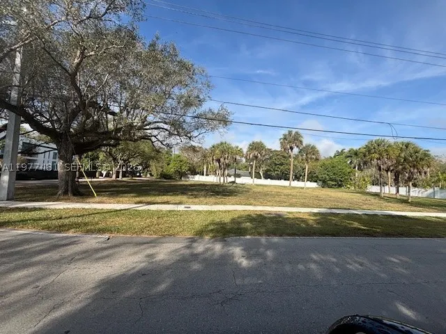 9506 SW 57th Ave