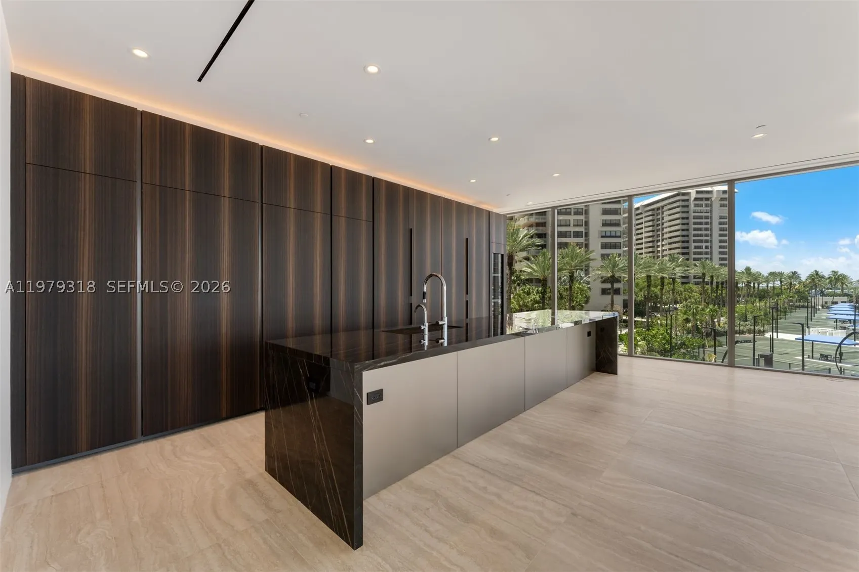 5 Grove Isle Dr #S304