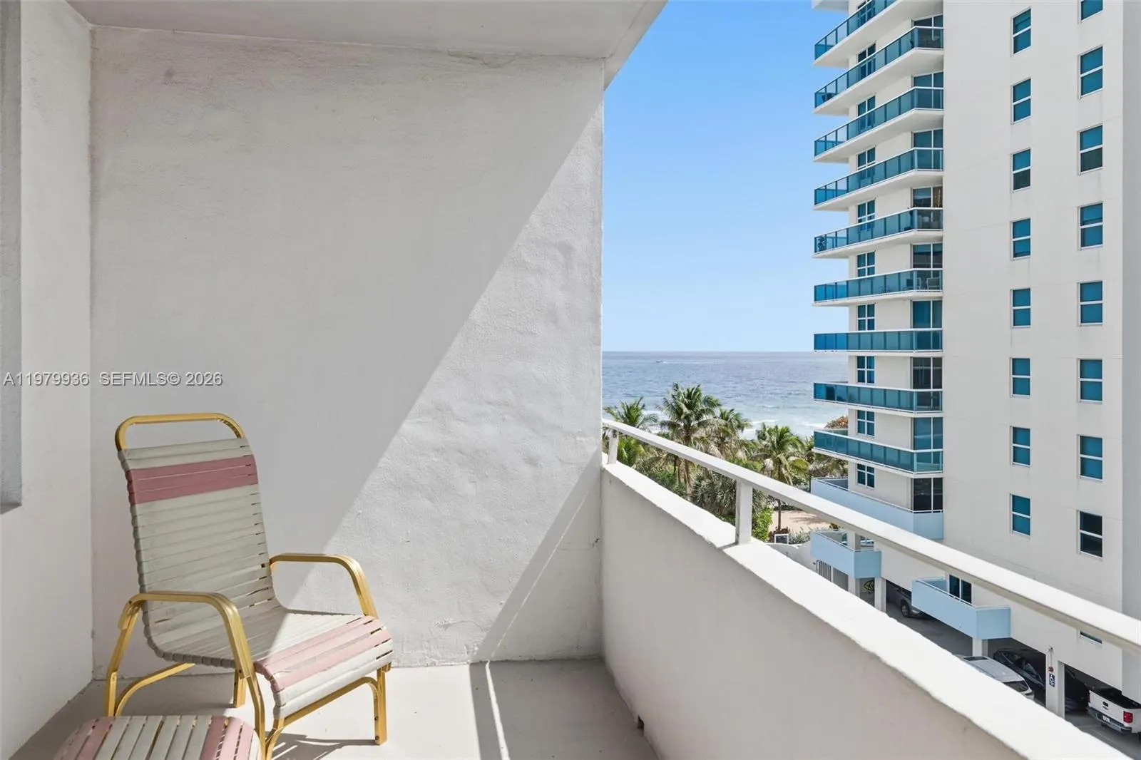9225 Collins Ave #610