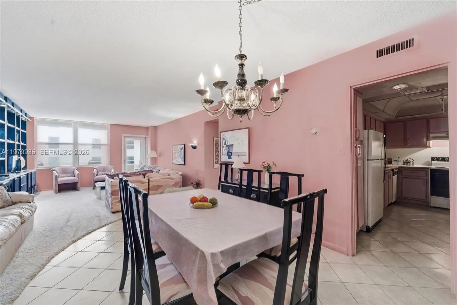 9225 Collins Ave #610