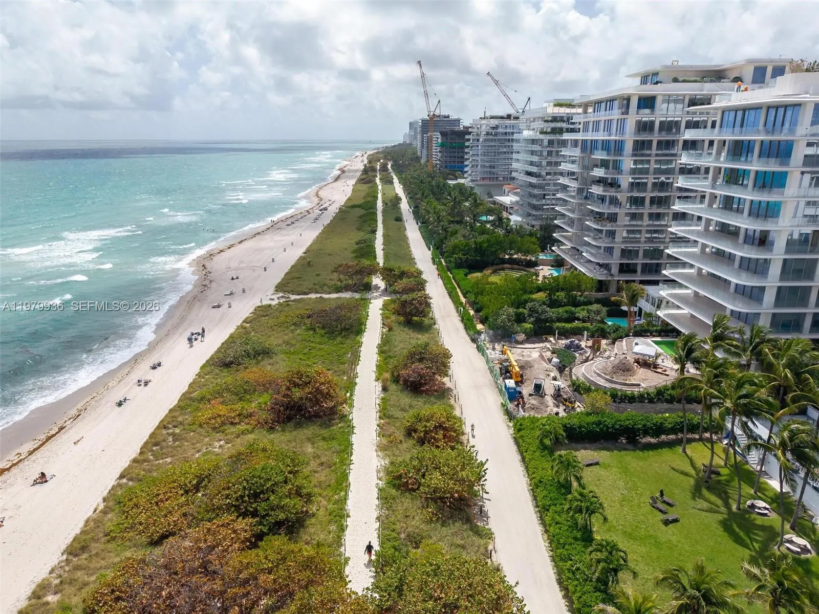 9225 Collins Ave #610