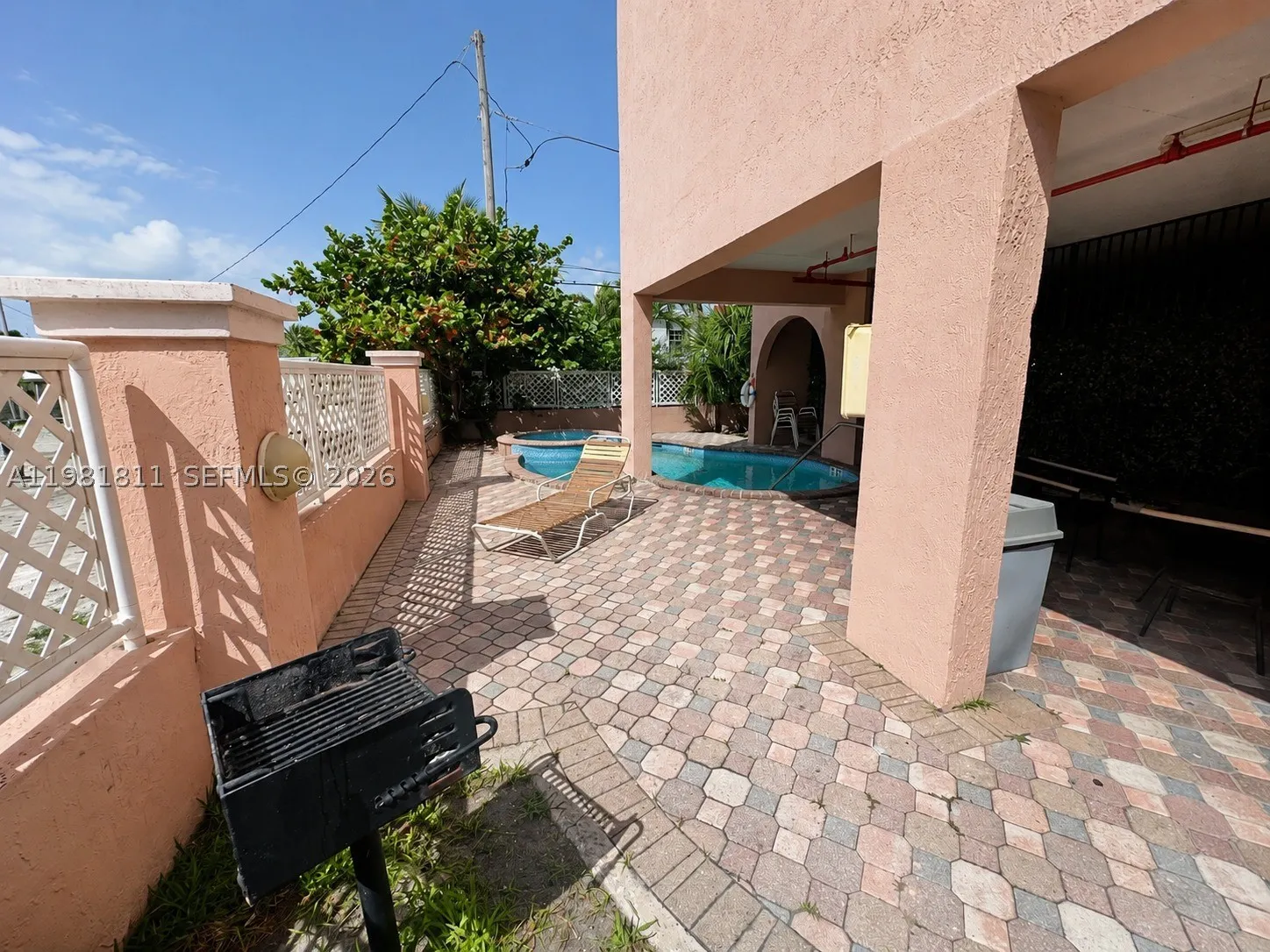 8816 Collins Ave #105