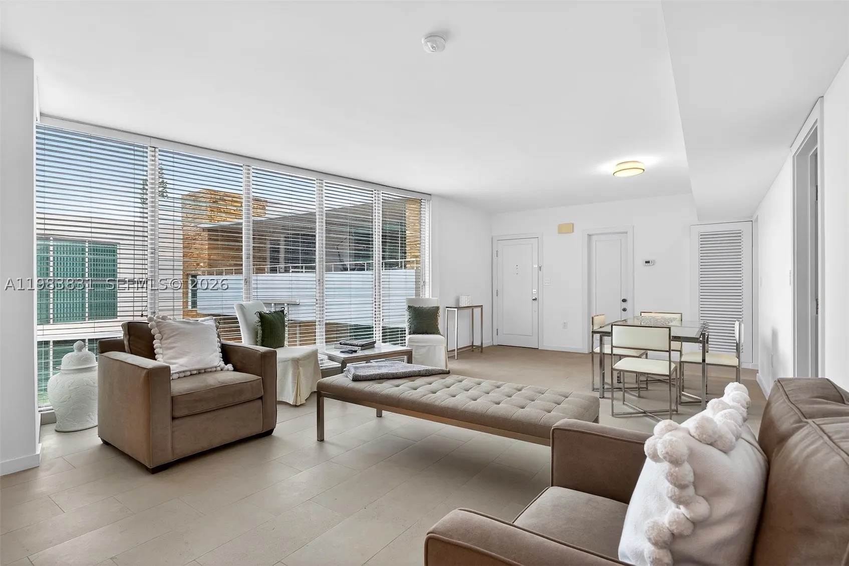 10178 Collins Ave #208