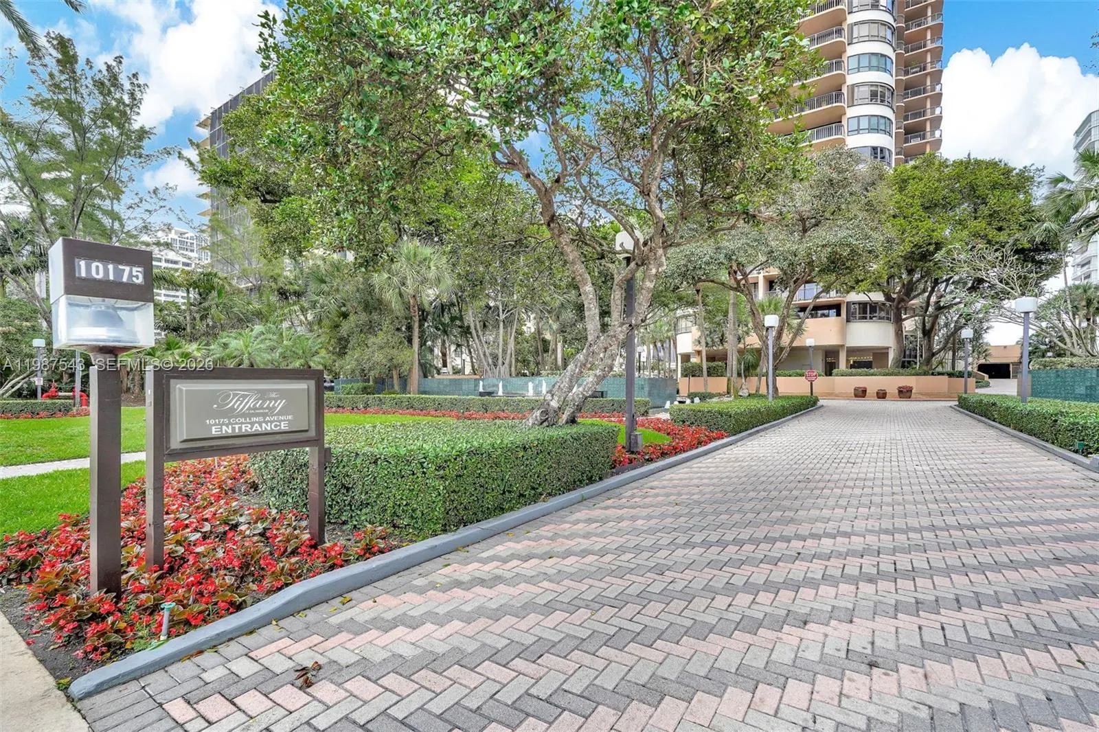 10175 Collins Ave #1207