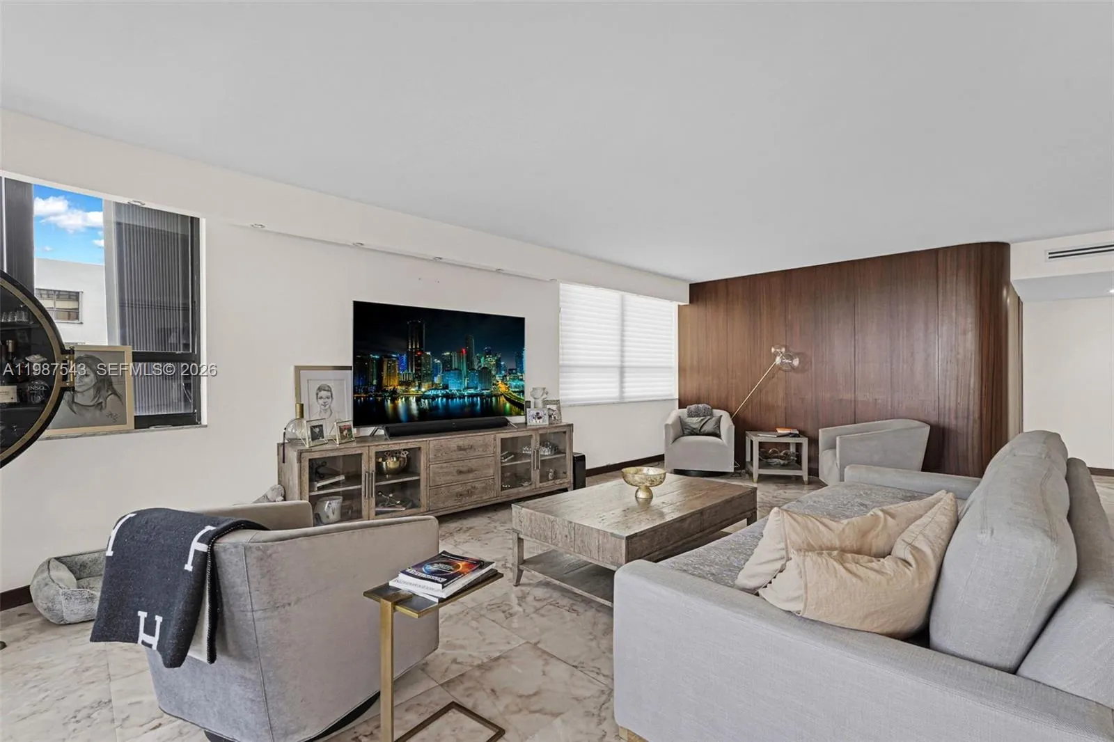 10175 Collins Ave #1207