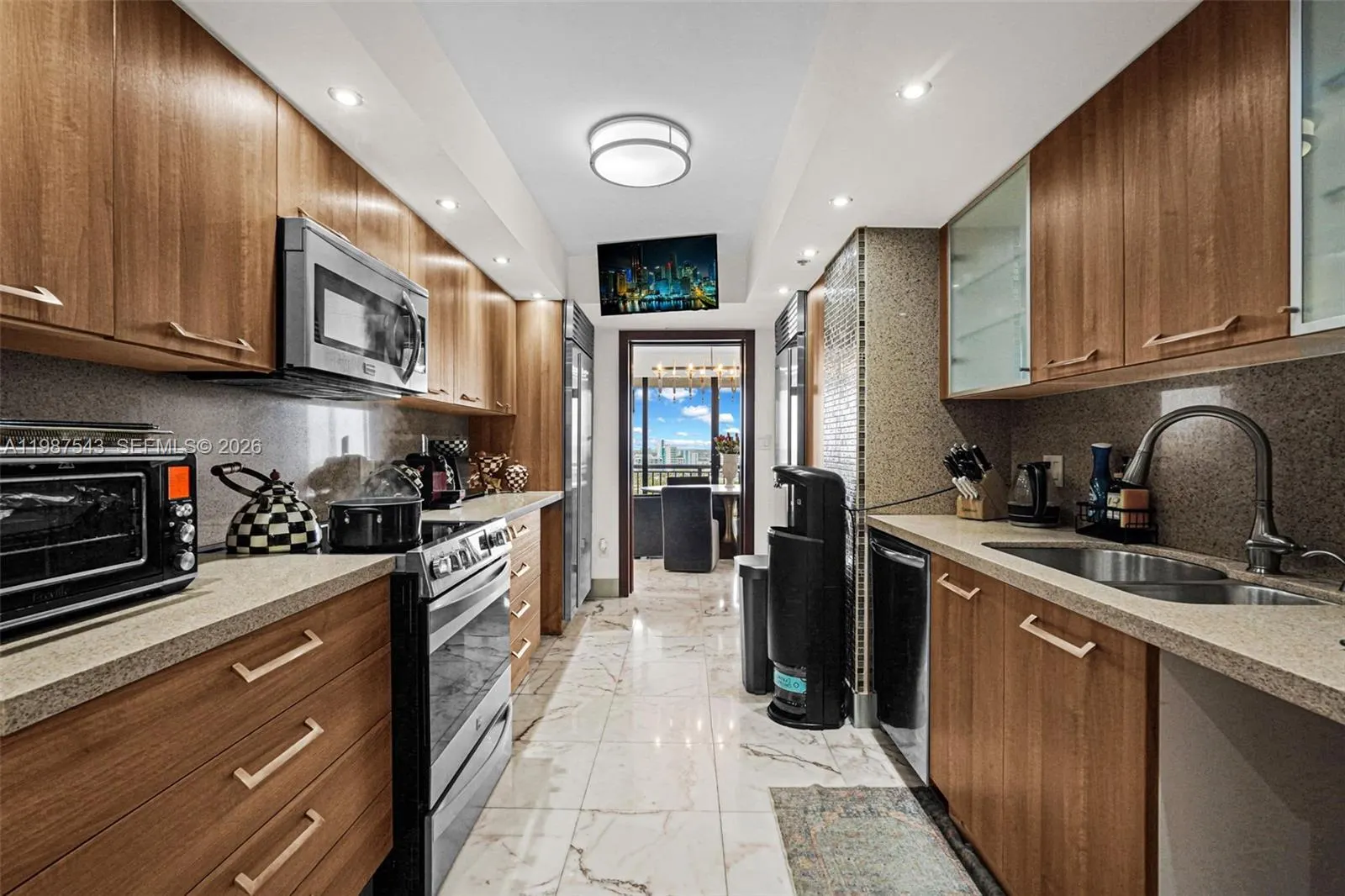 10175 Collins Ave #1207