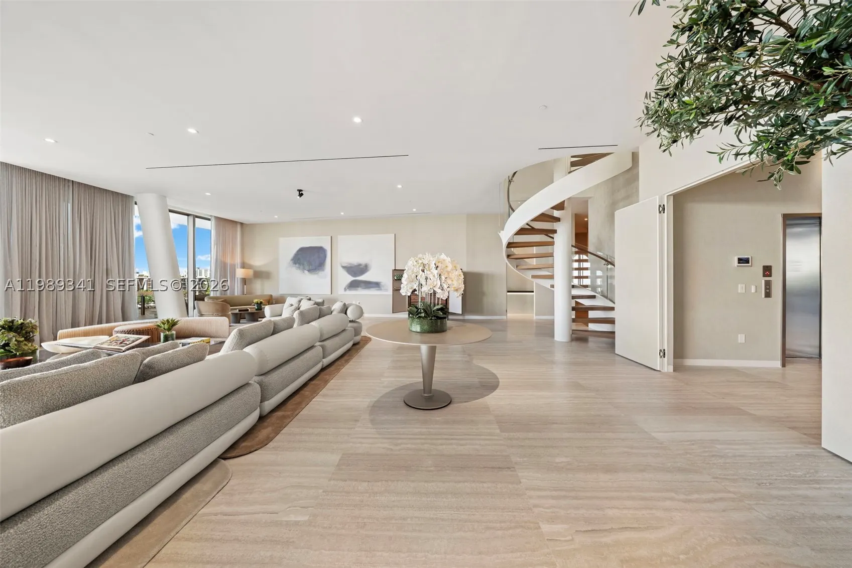 5 Grove Isle Dr #PHS01