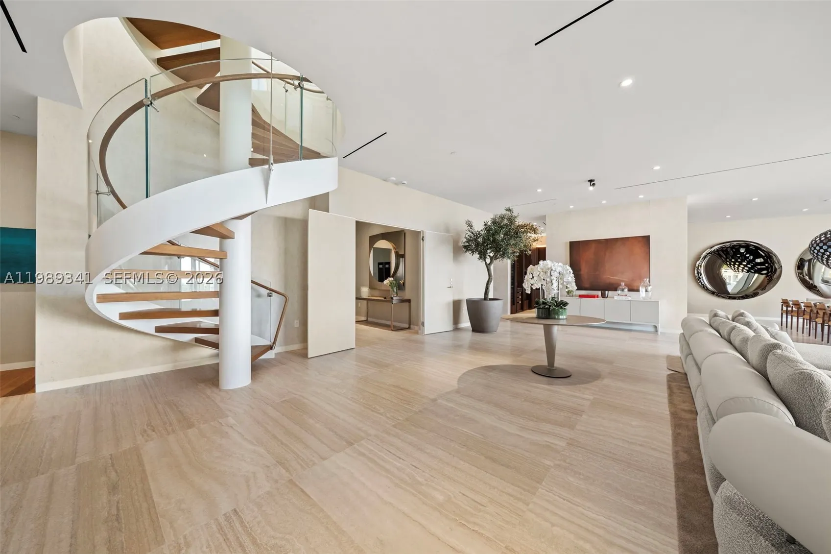 5 Grove Isle Dr #PHS01