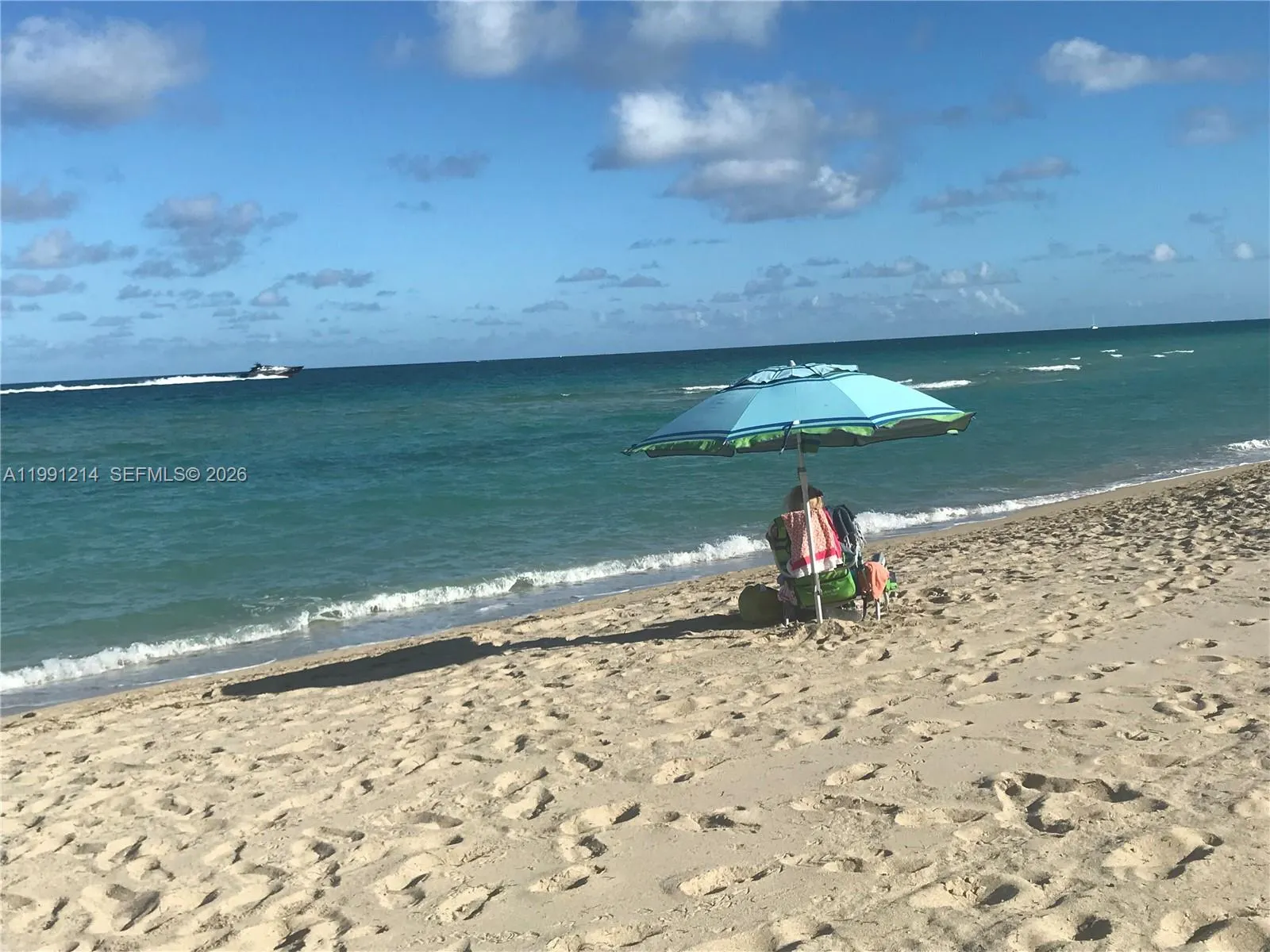 9008 Collins Ave #402