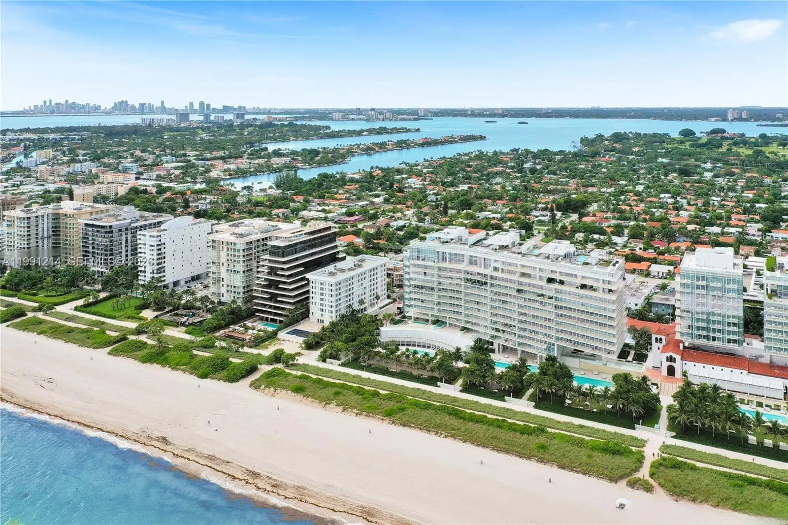 9008 Collins Ave #402