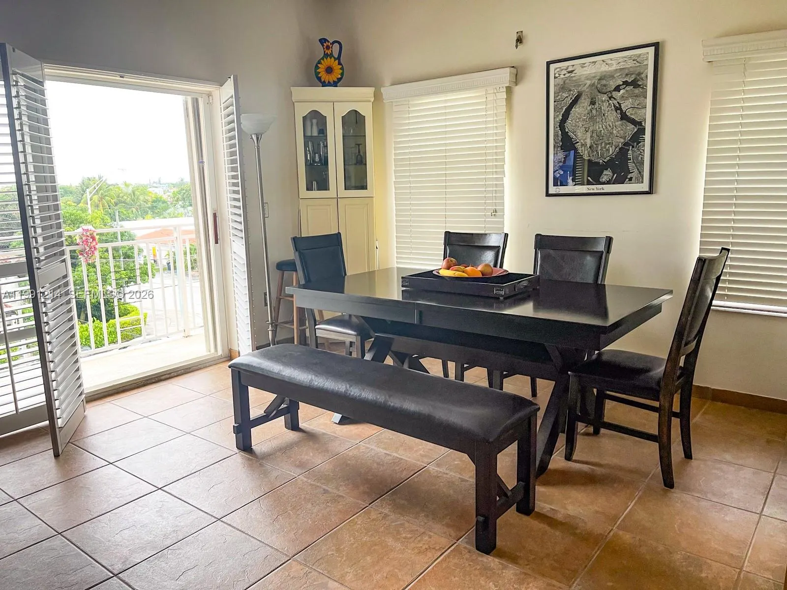 9008 Collins Ave #402