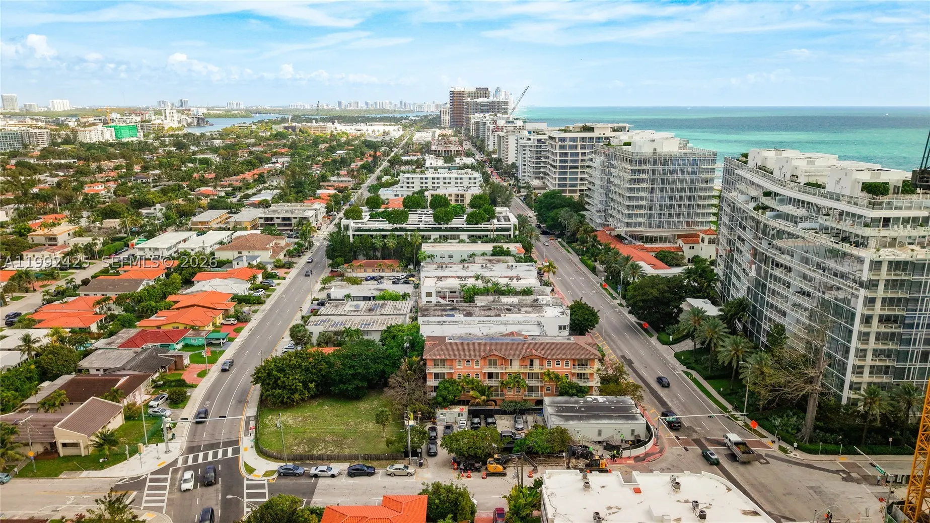 9008 Collins Ave #303
