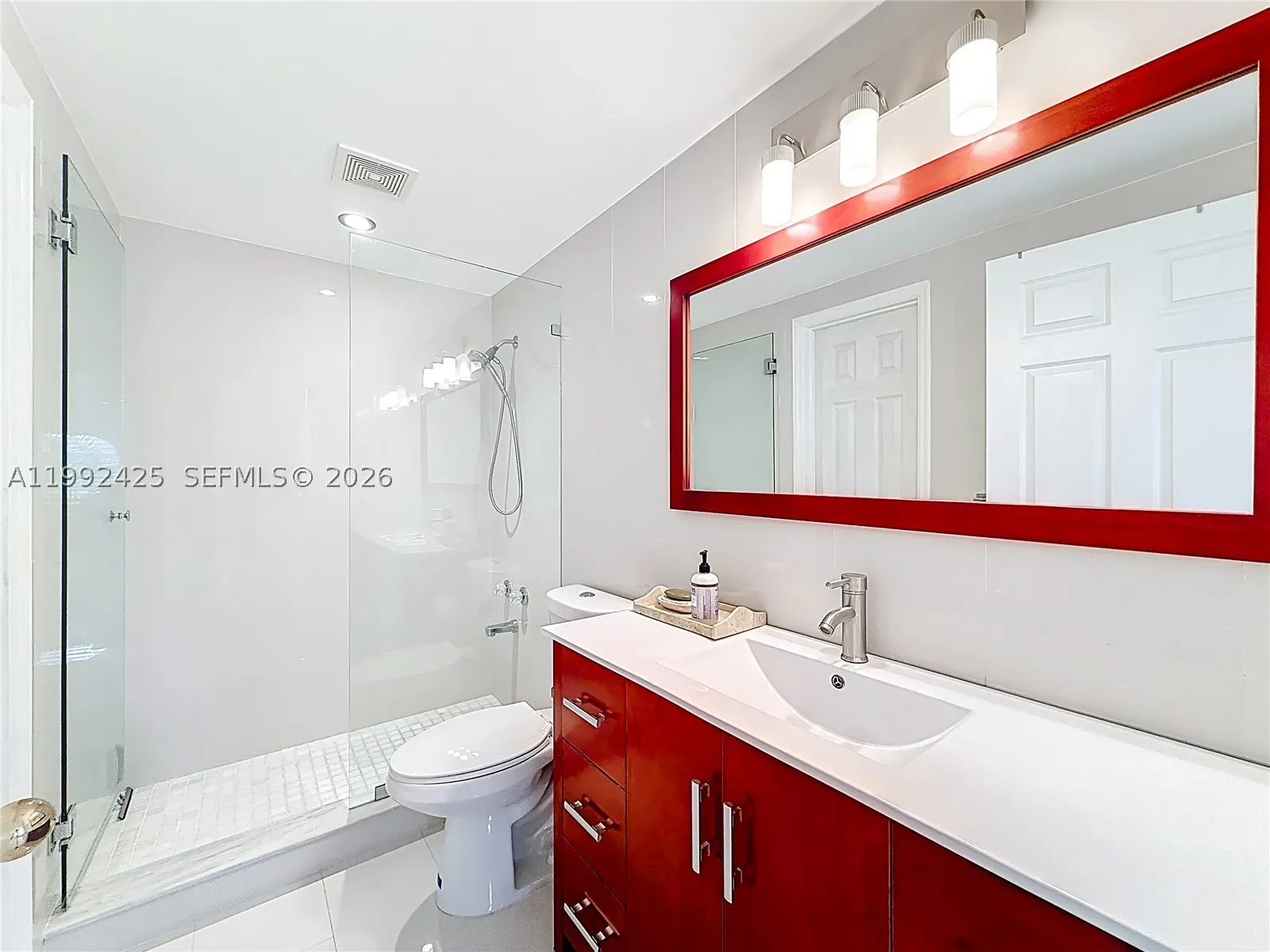 9008 Collins Ave #303