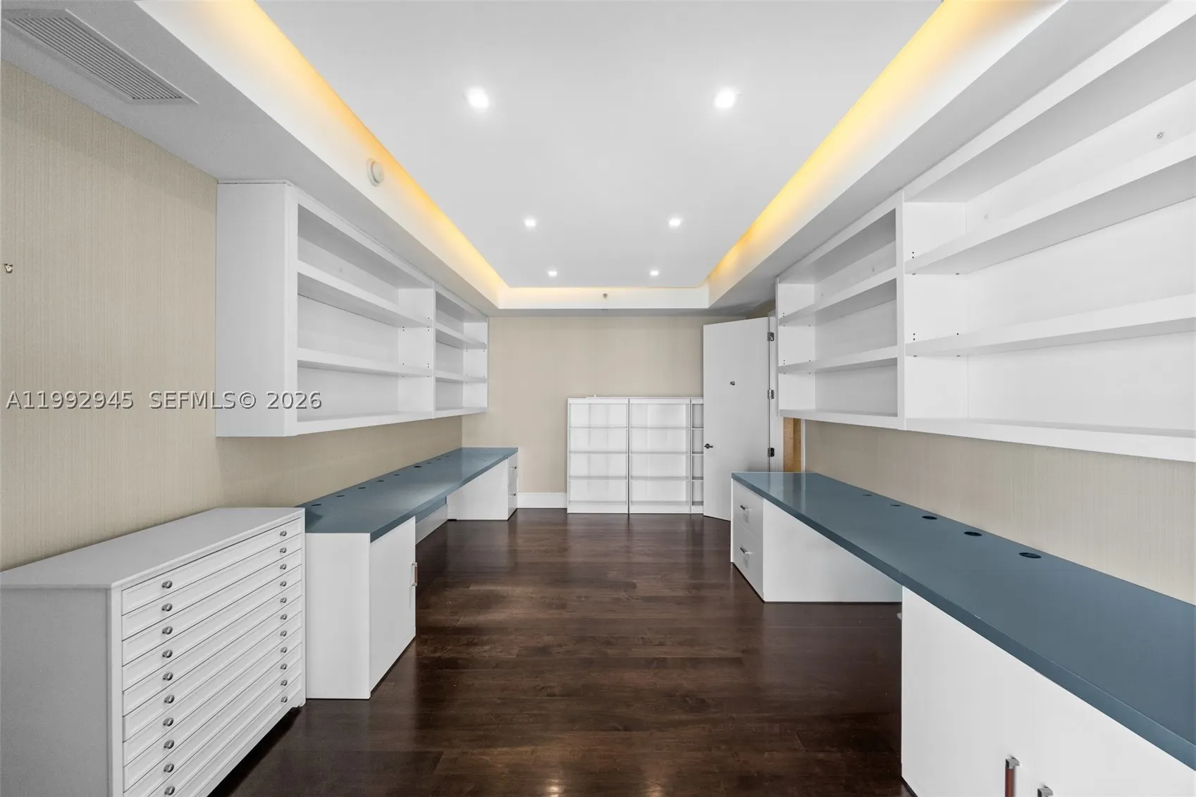 9703 Collins Ave #600