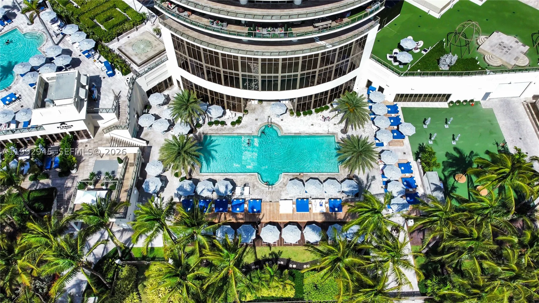 9703 Collins Ave #600