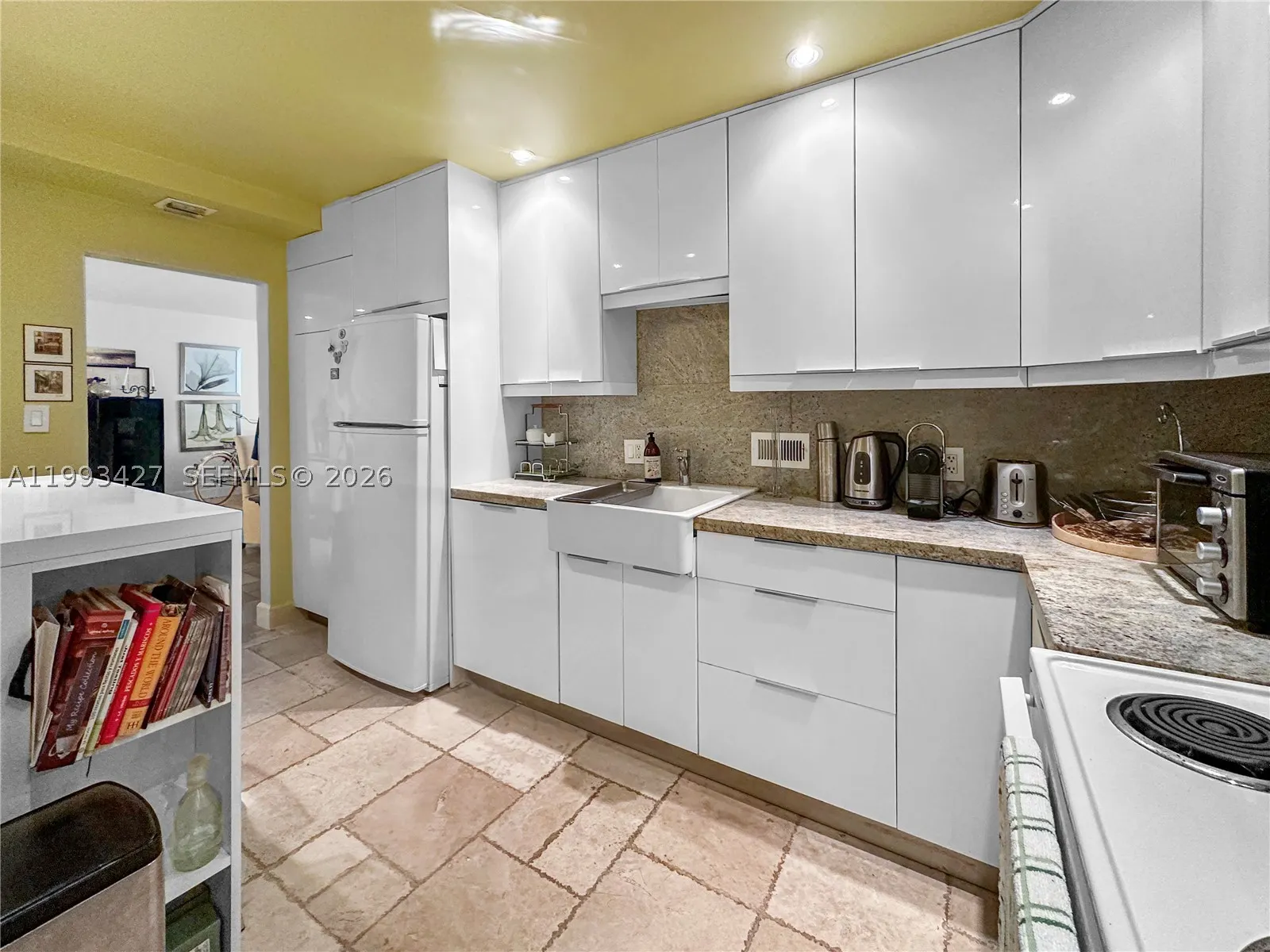 10185 Collins Ave #502