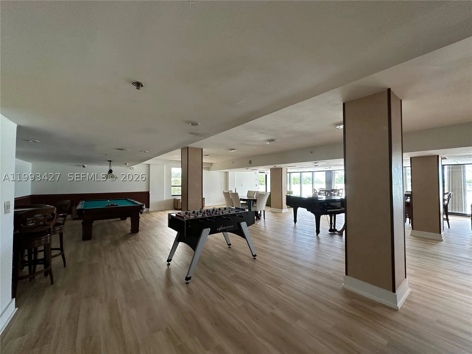 10185 Collins Ave #502