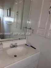 1104 Gulf St