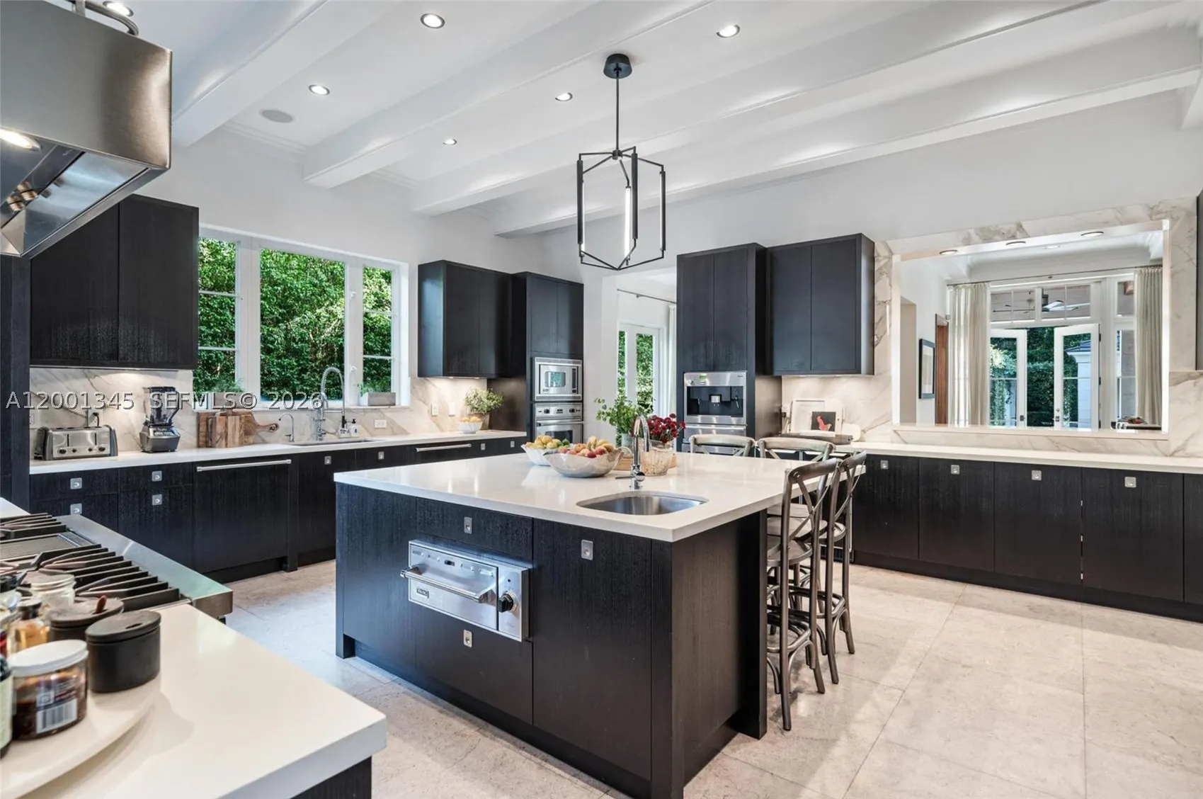 9741 W Suburban Dr