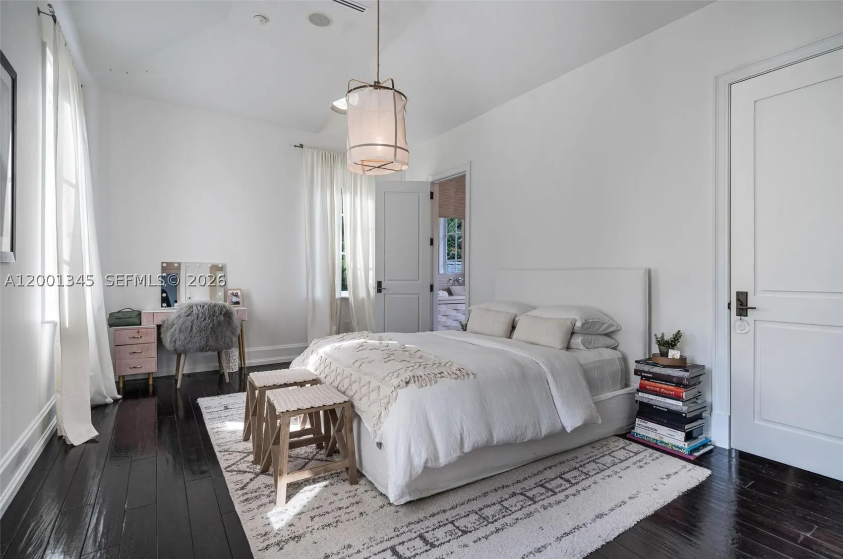 9741 W Suburban Dr