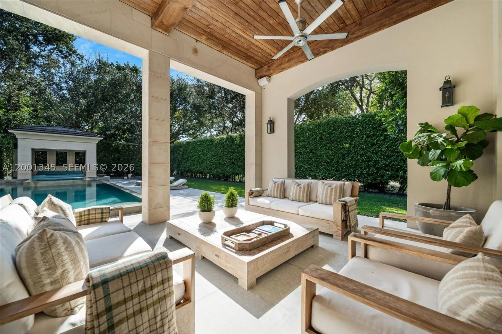 9741 W Suburban Dr