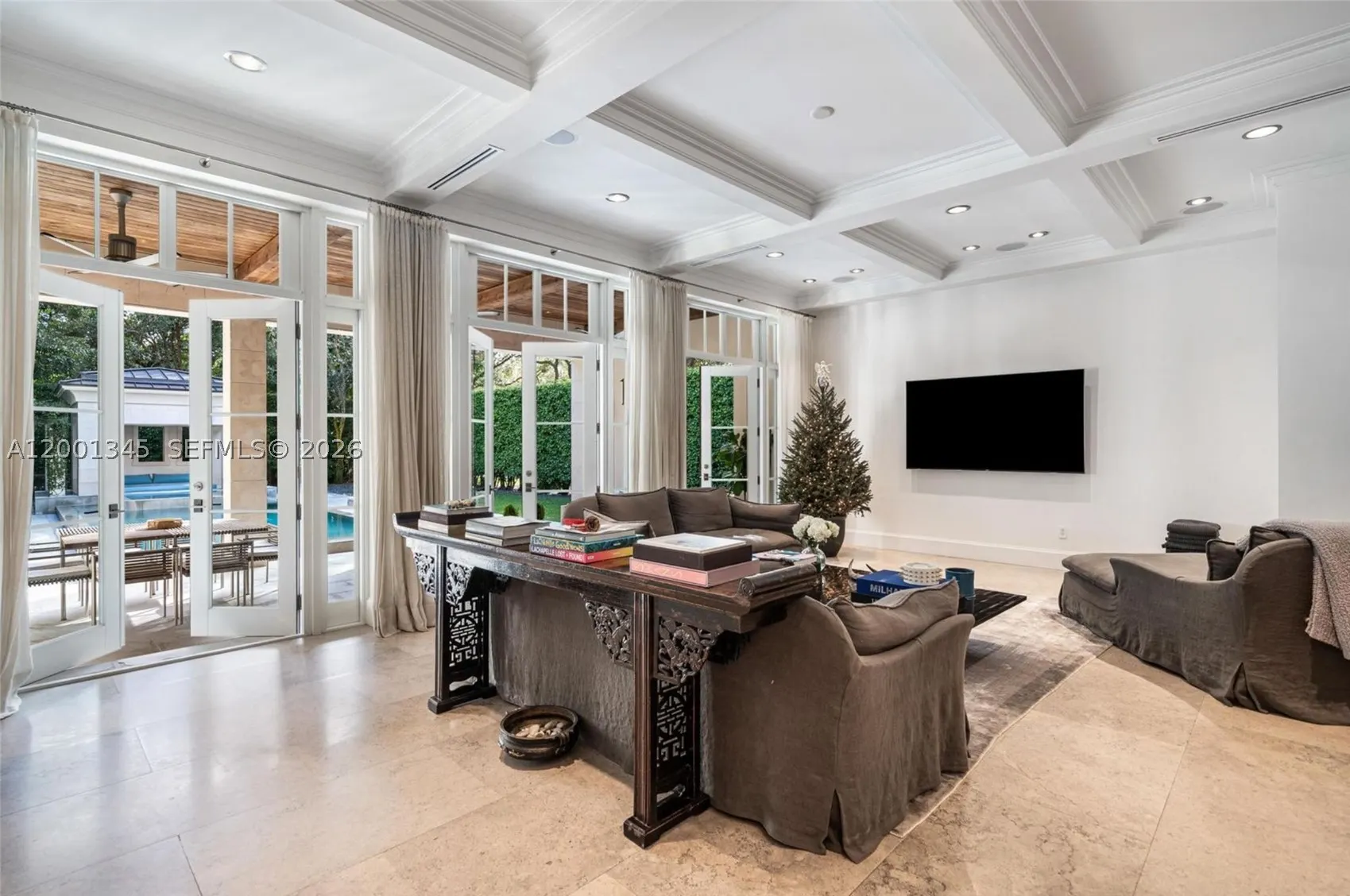 9741 W Suburban Dr