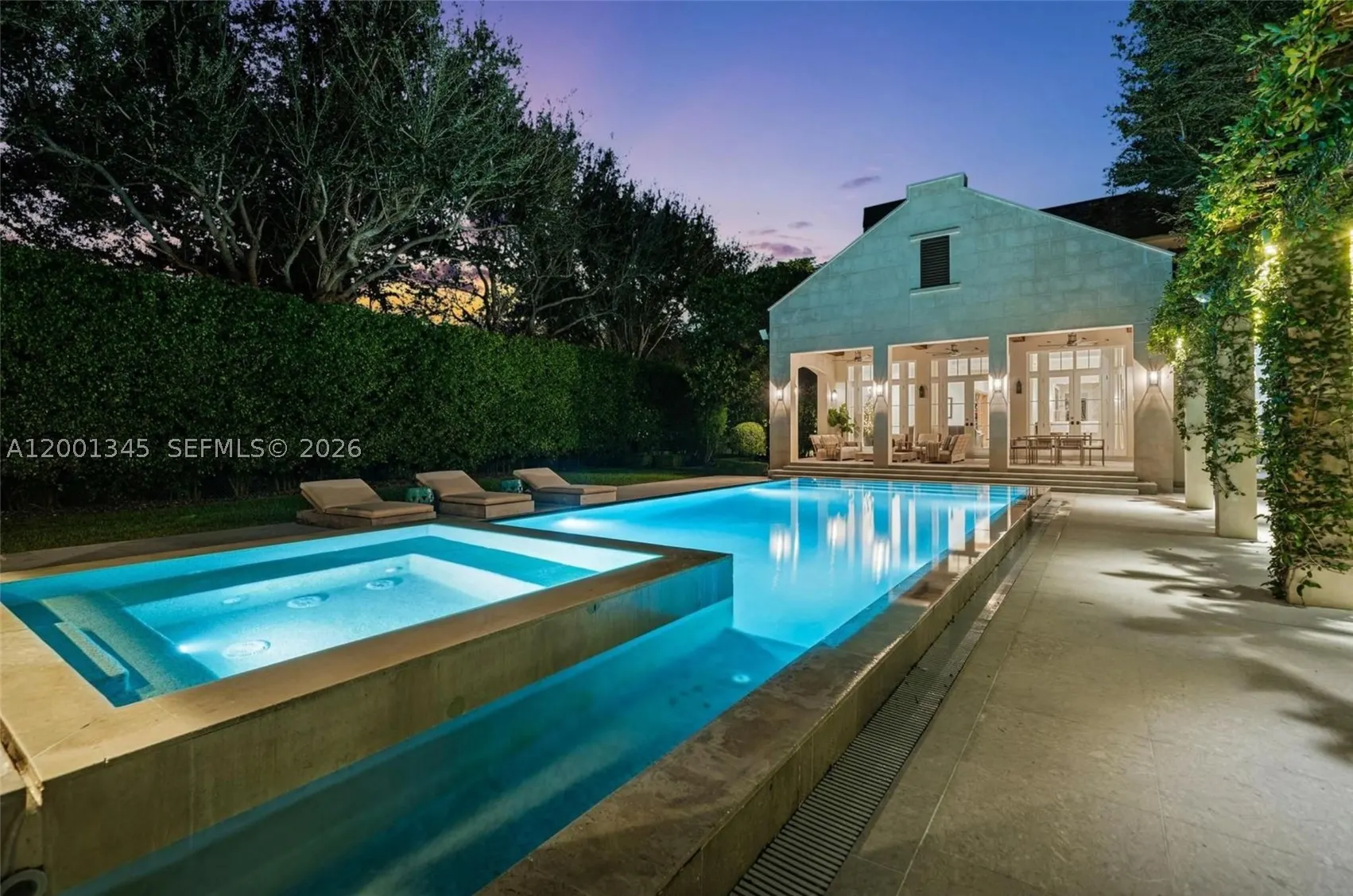9741 W Suburban Dr