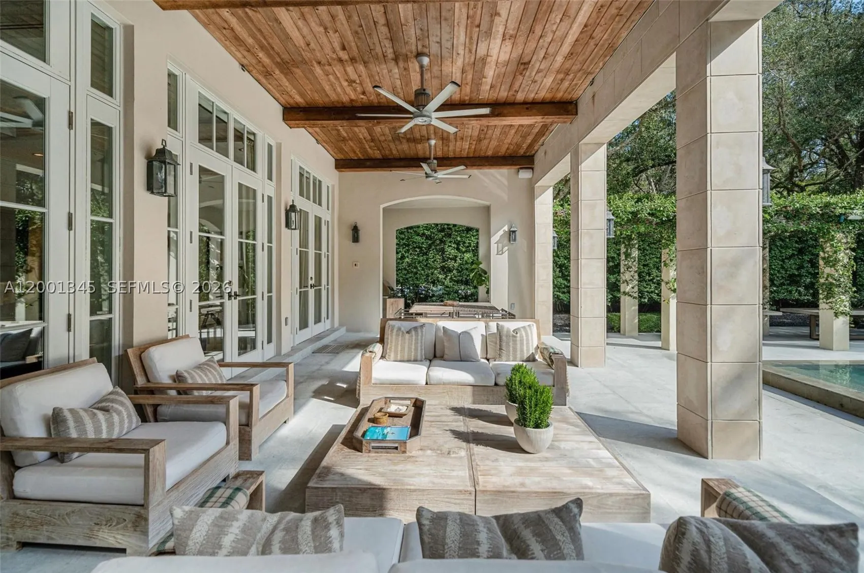 9741 W Suburban Dr