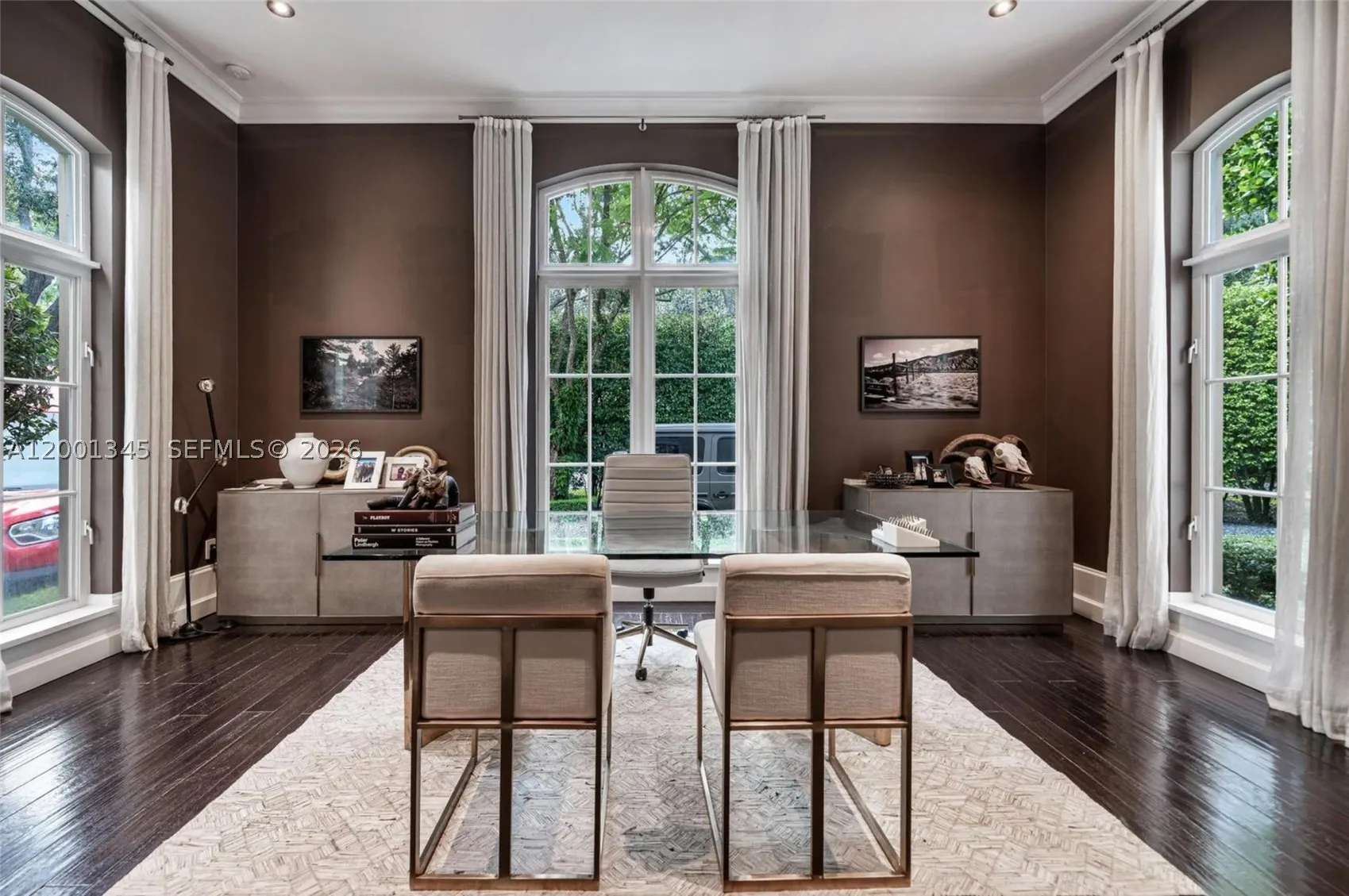 9741 W Suburban Dr