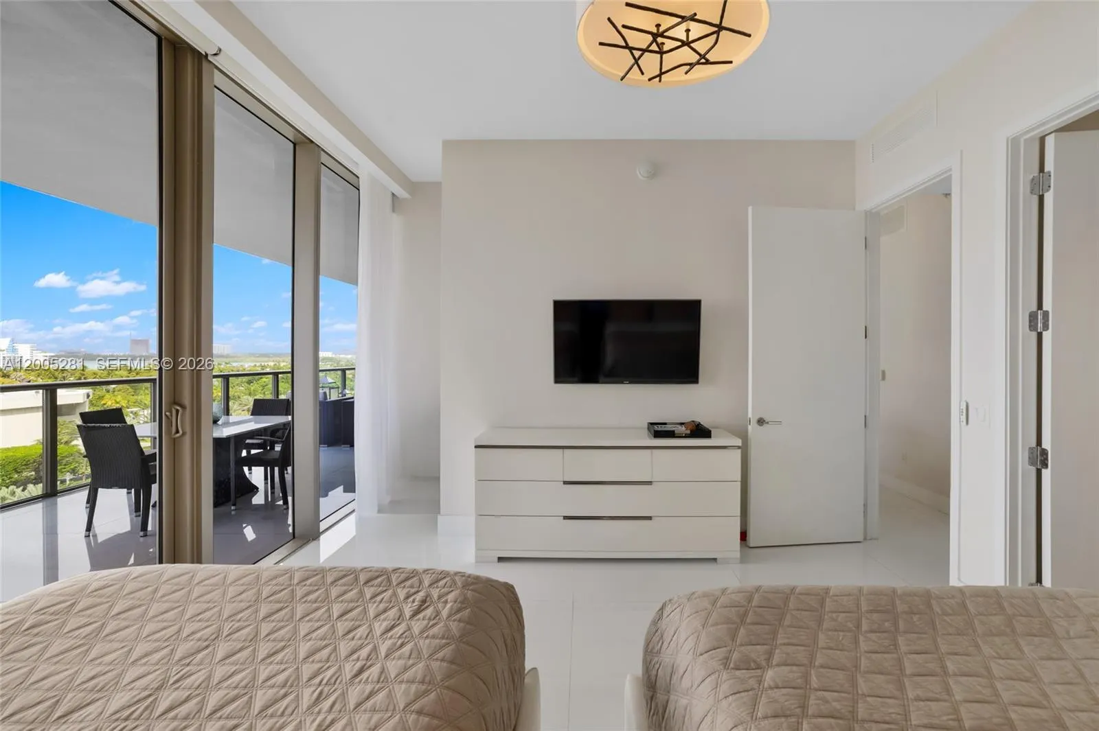 9701 Collins Ave #805S