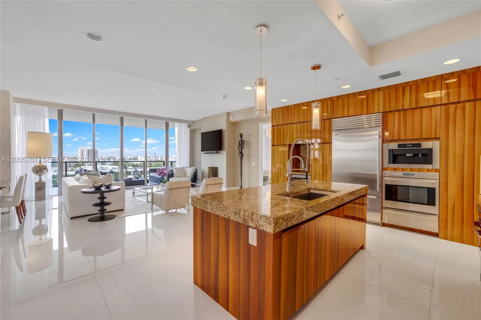 9701 Collins Ave #805S