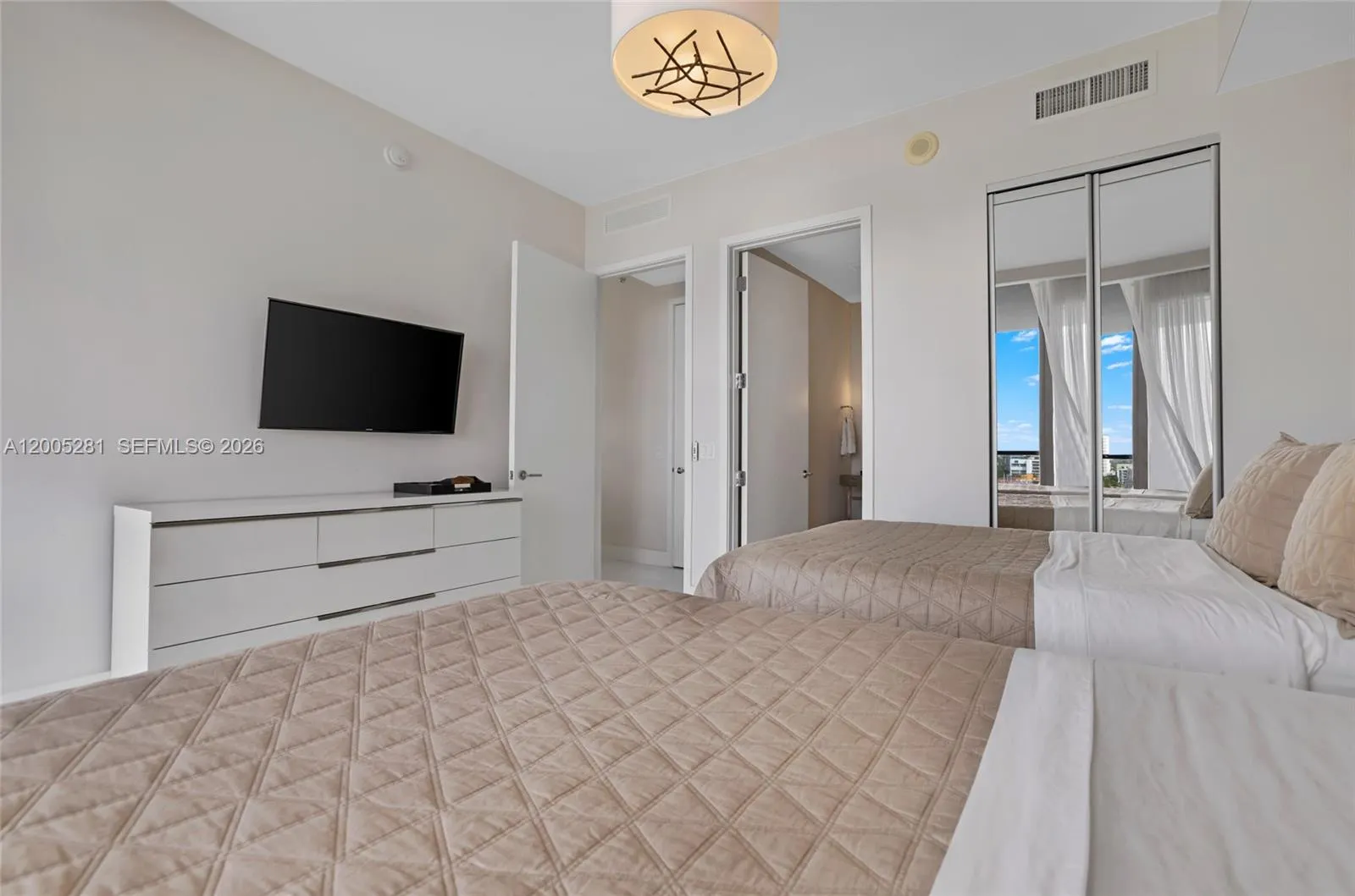 9701 Collins Ave #805S