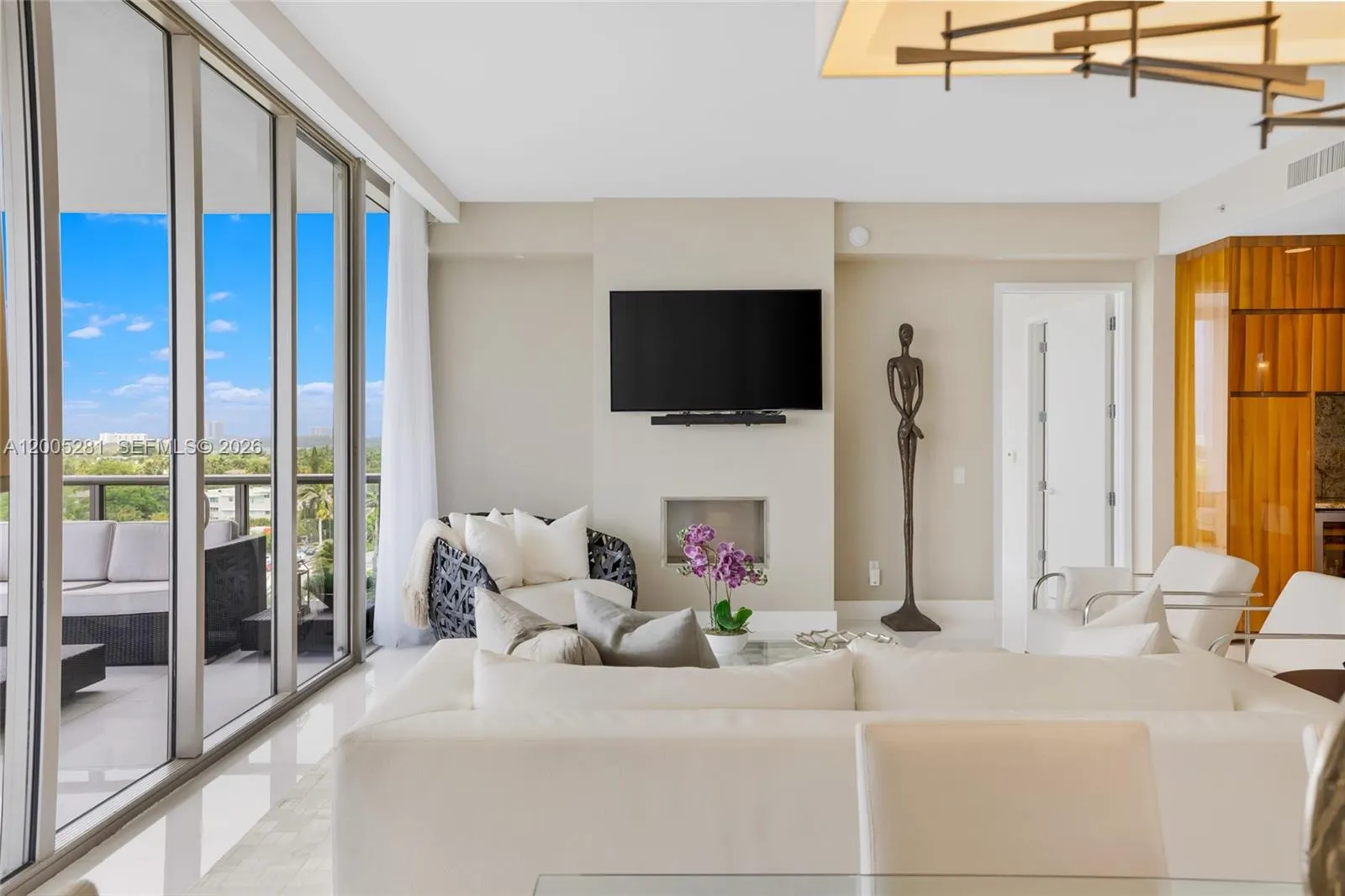 9701 Collins Ave #805S