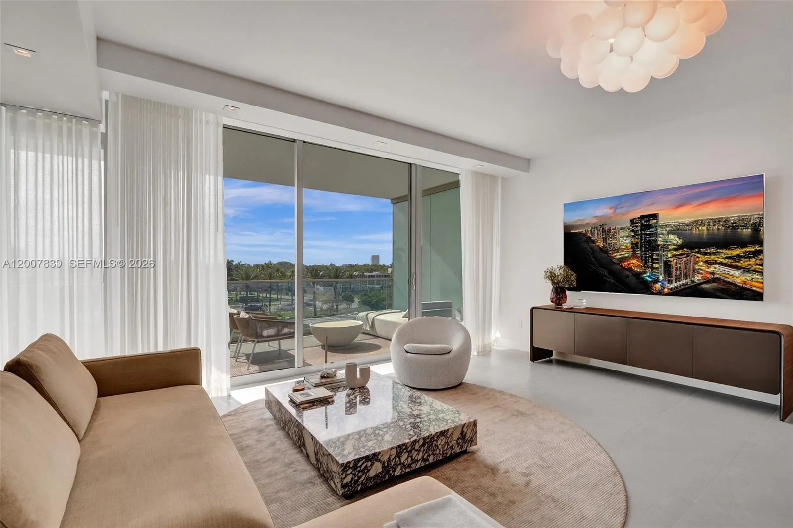 10201 Collins Ave #404