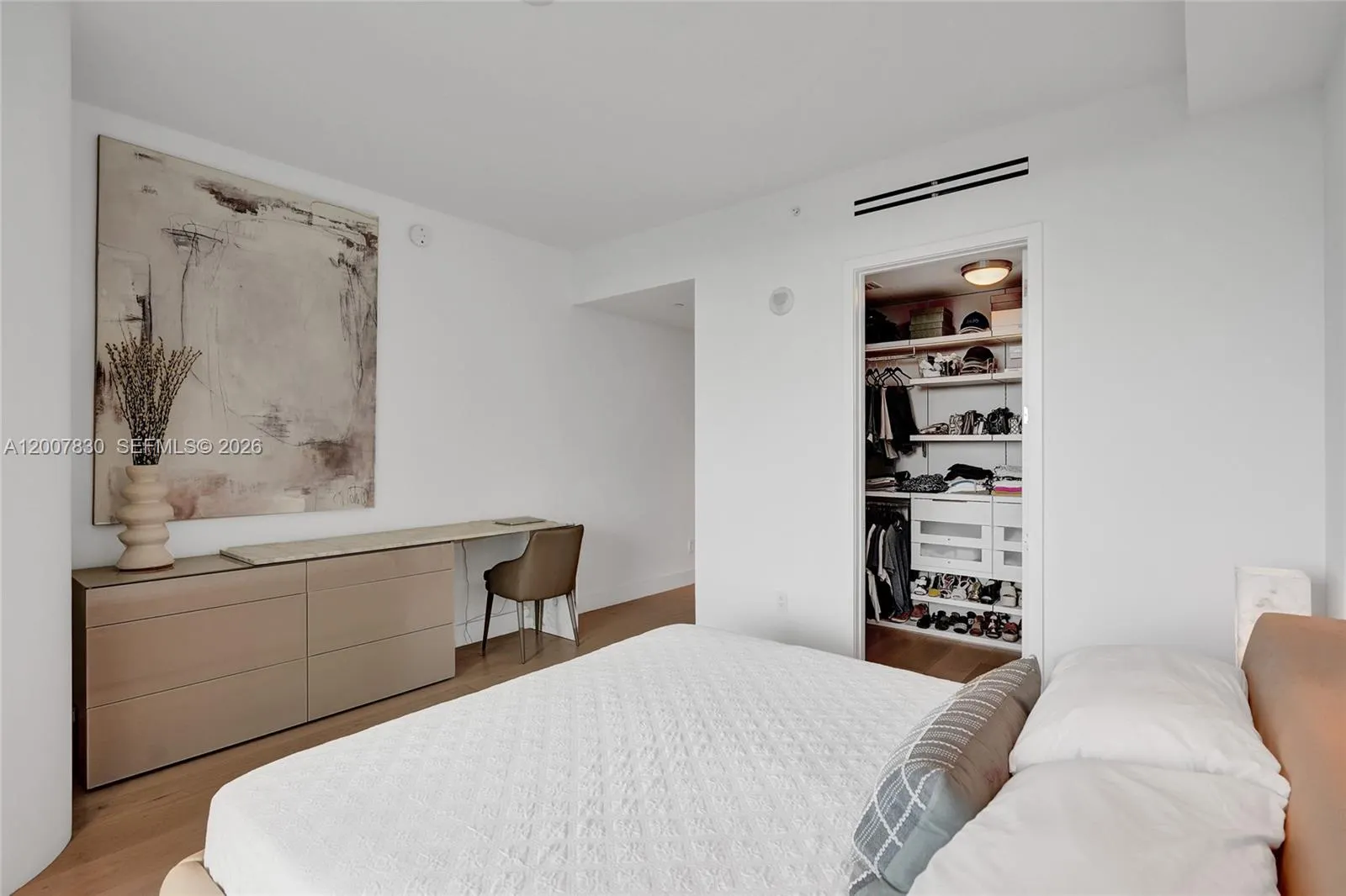 10201 Collins Ave #404