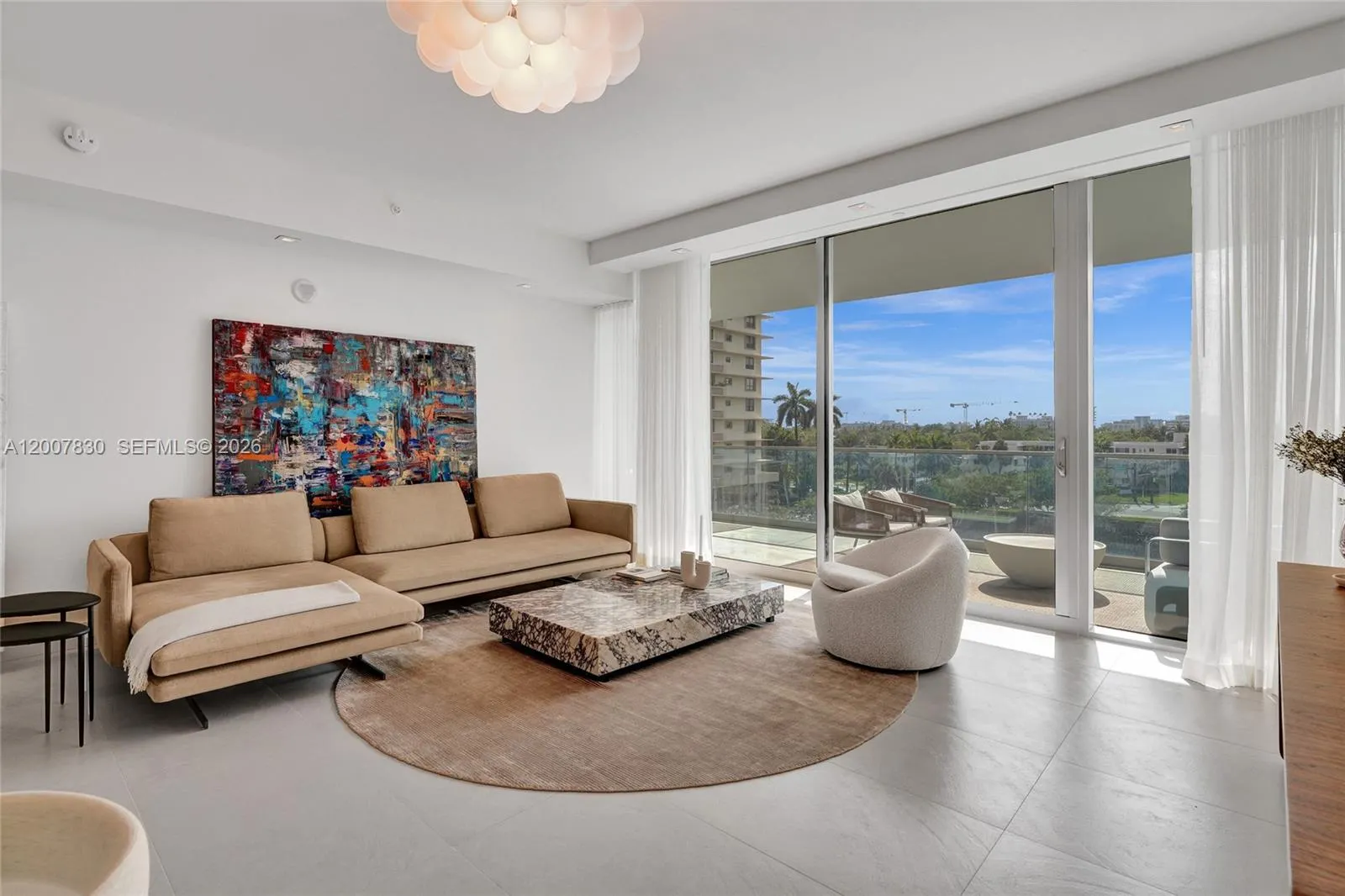 10201 Collins Ave #404