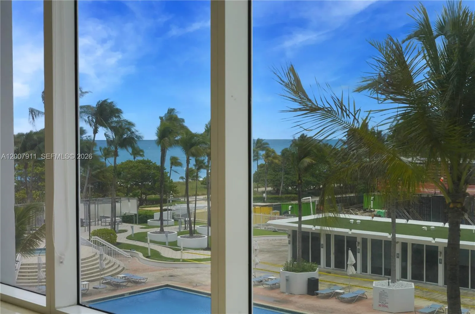 10275 Collins Ave #315