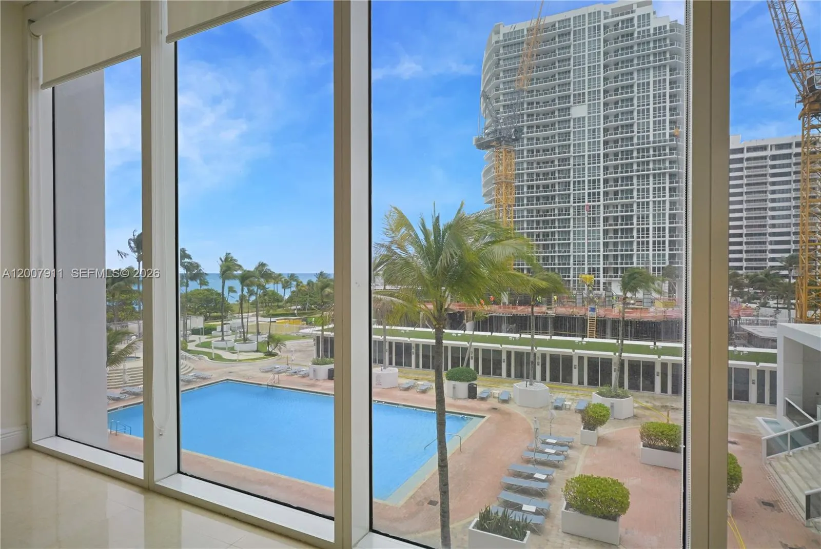 10275 Collins Ave #315