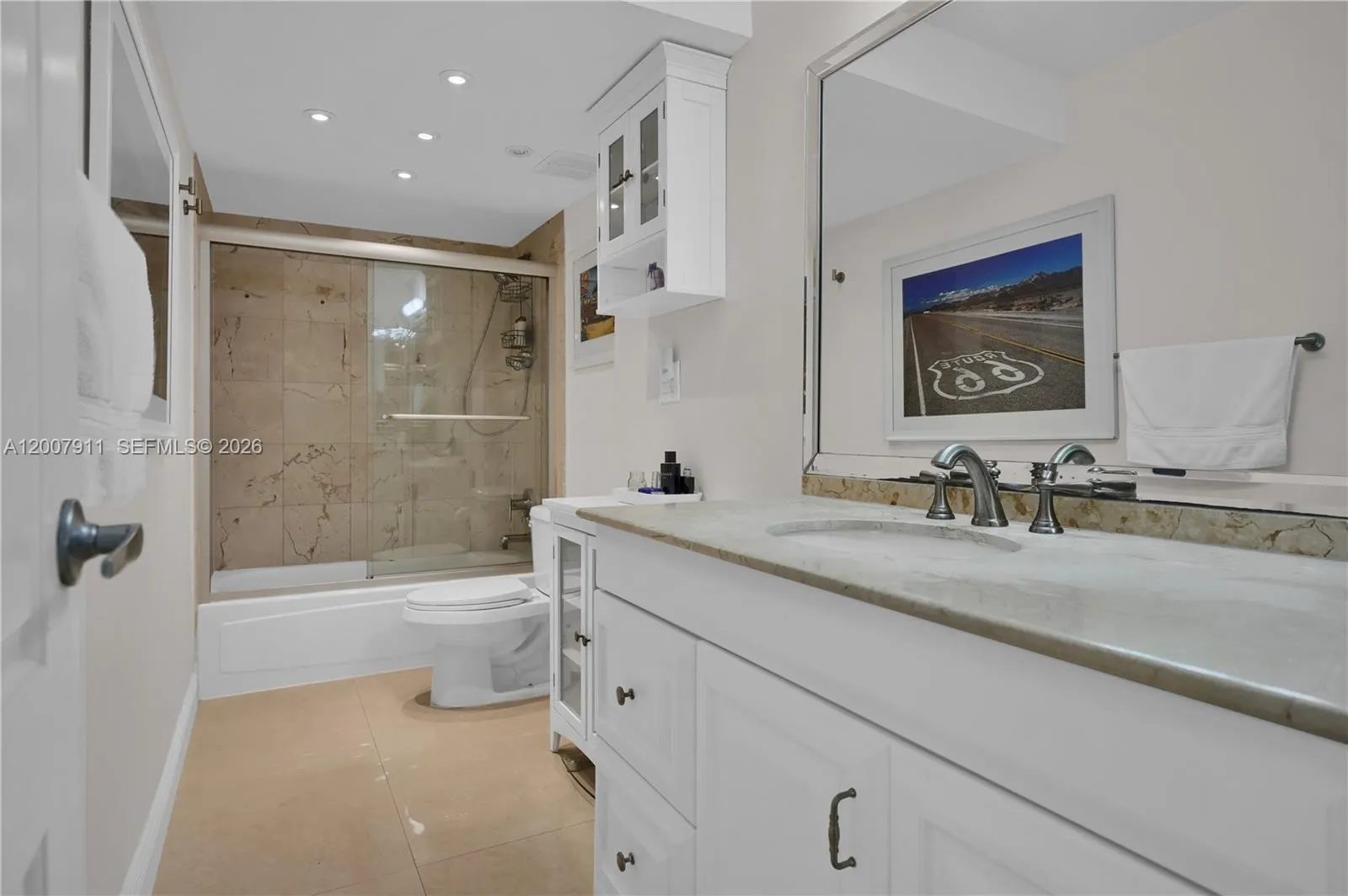 10275 Collins Ave #315