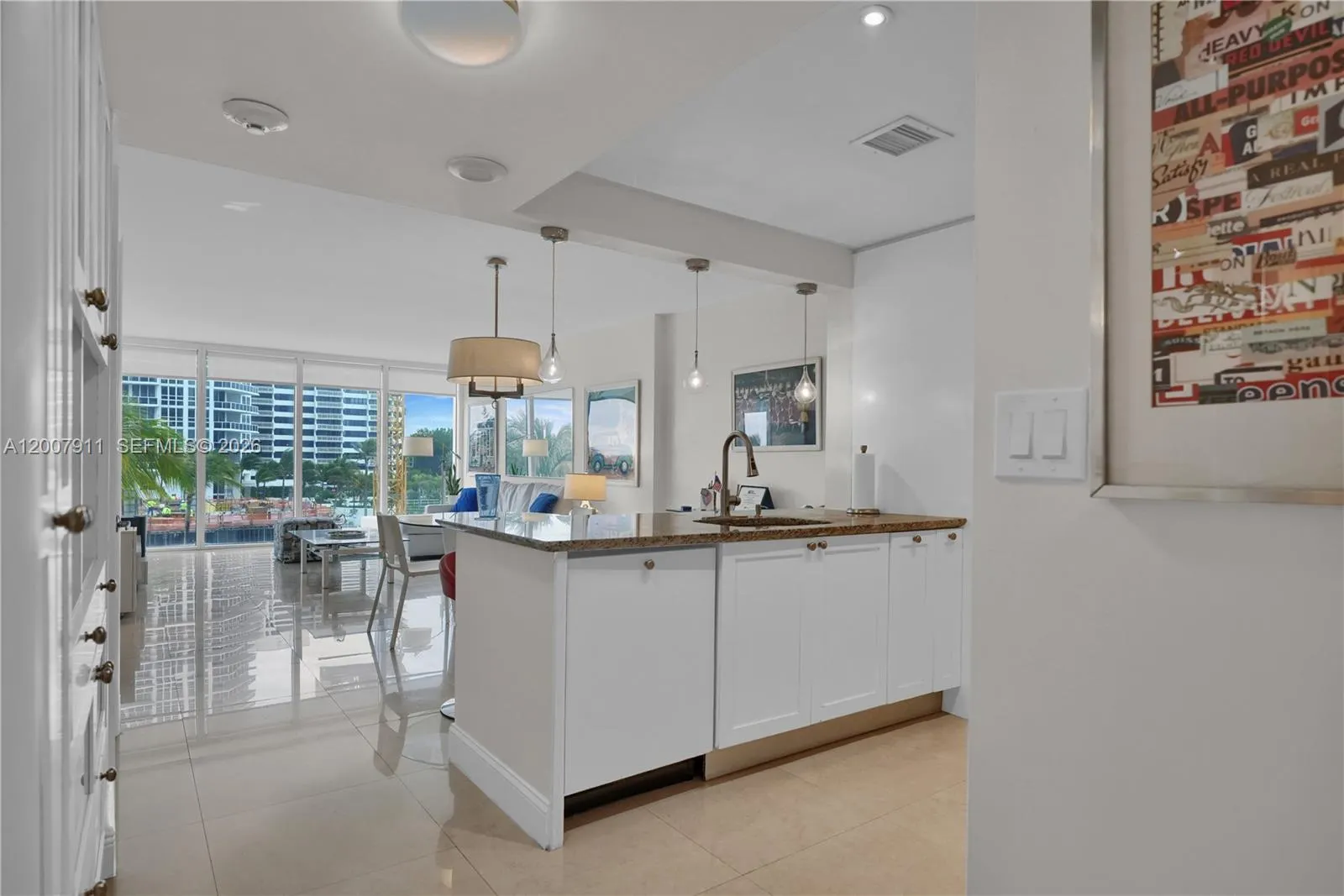 10275 Collins Ave #315