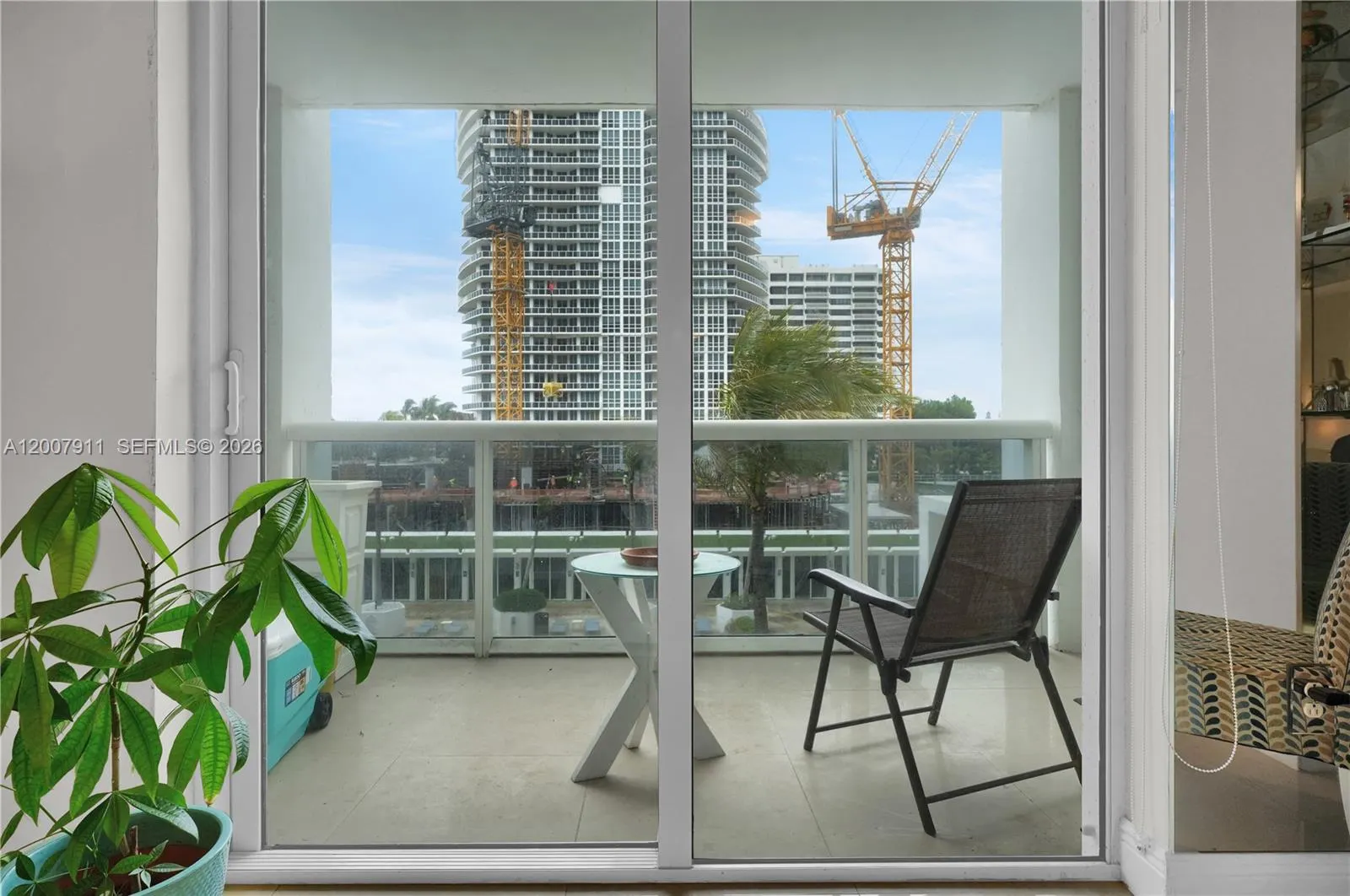 10275 Collins Ave #315