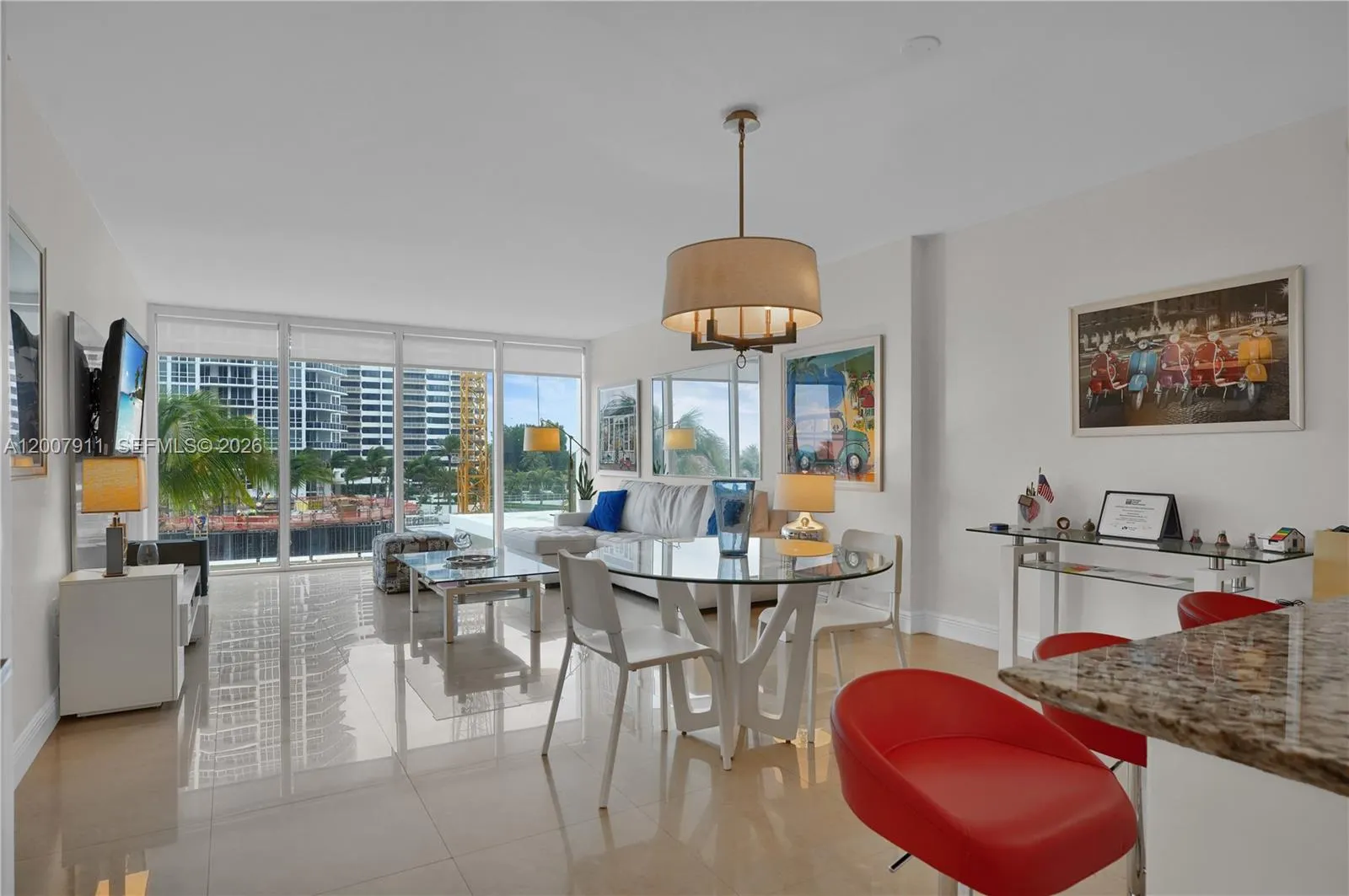 10275 Collins Ave #315