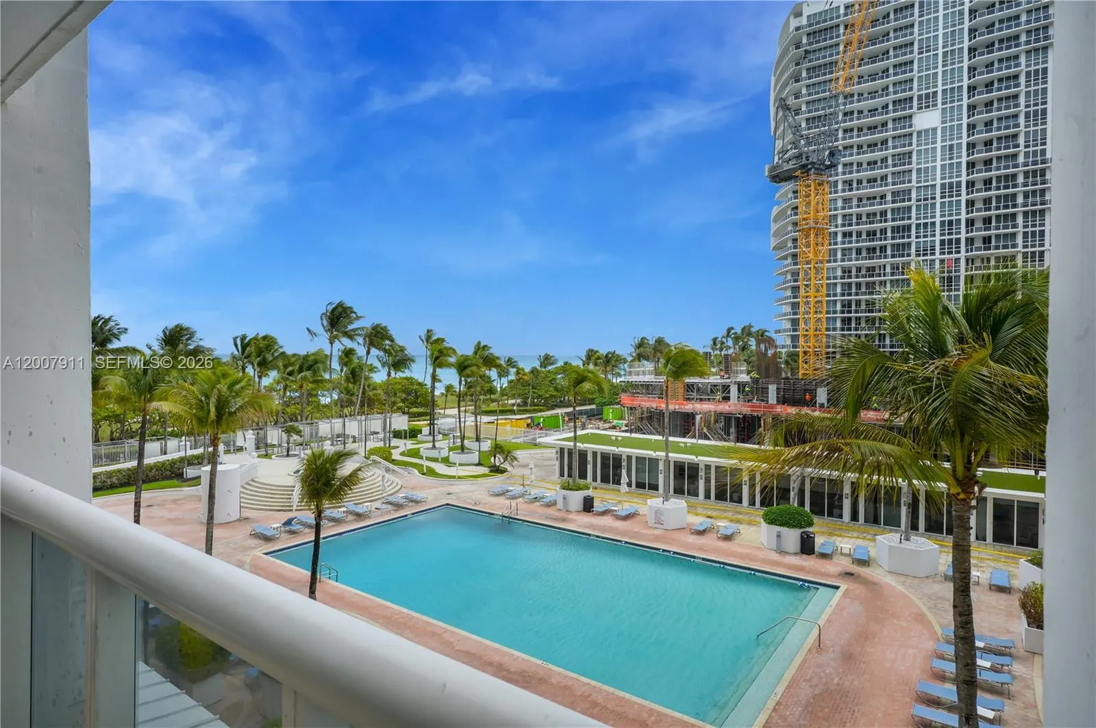 10275 Collins Ave #315