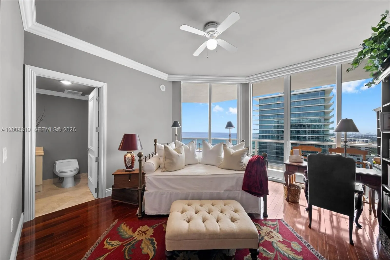 10225 Collins Ave #2004