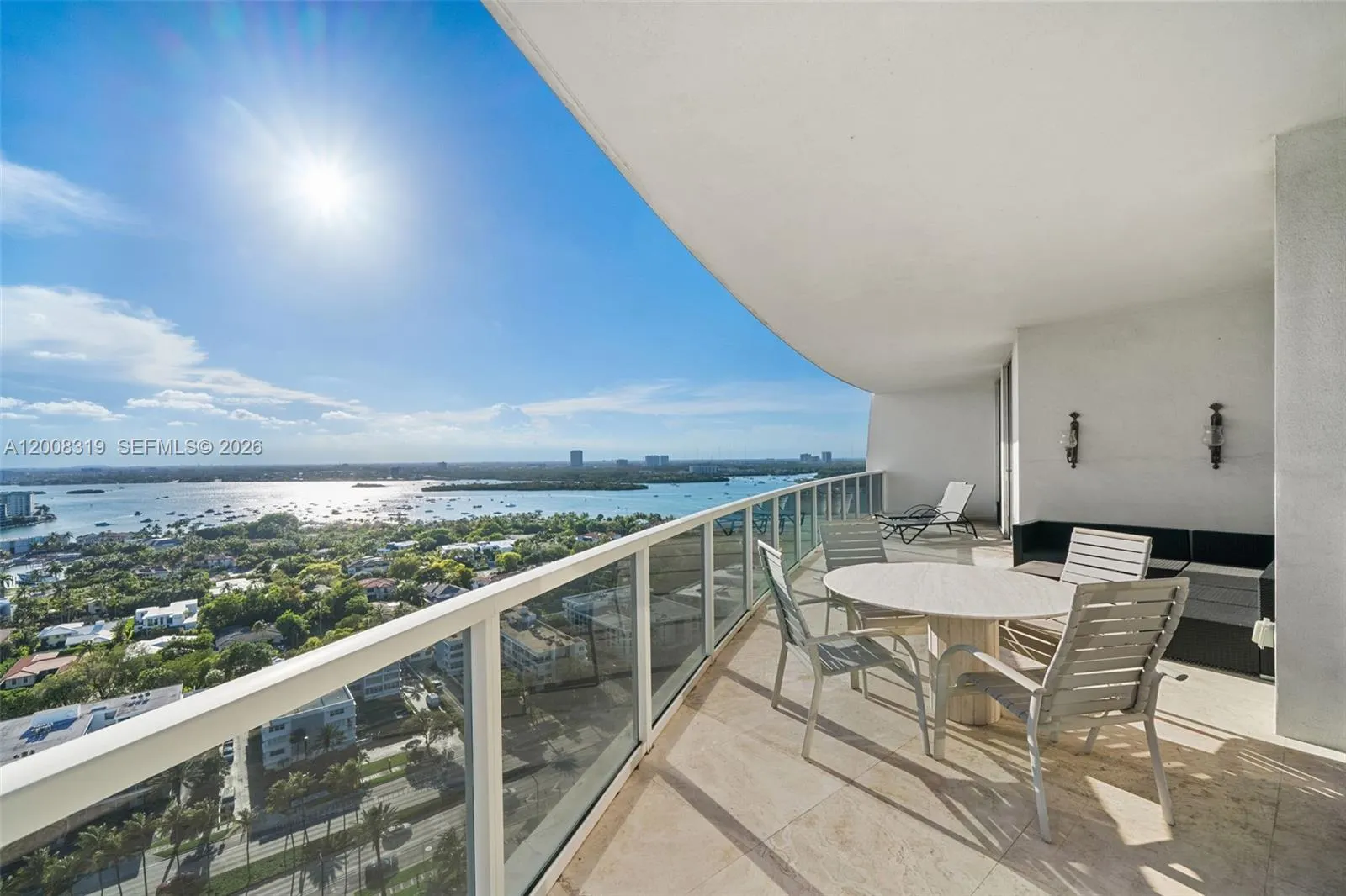 10225 Collins Ave #2004