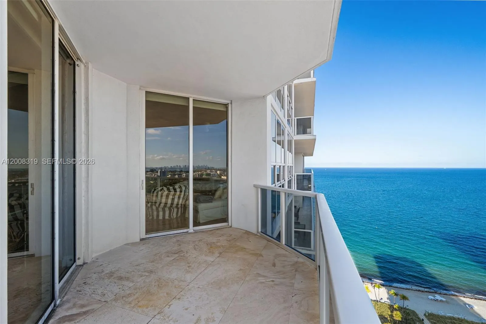 10225 Collins Ave #2004