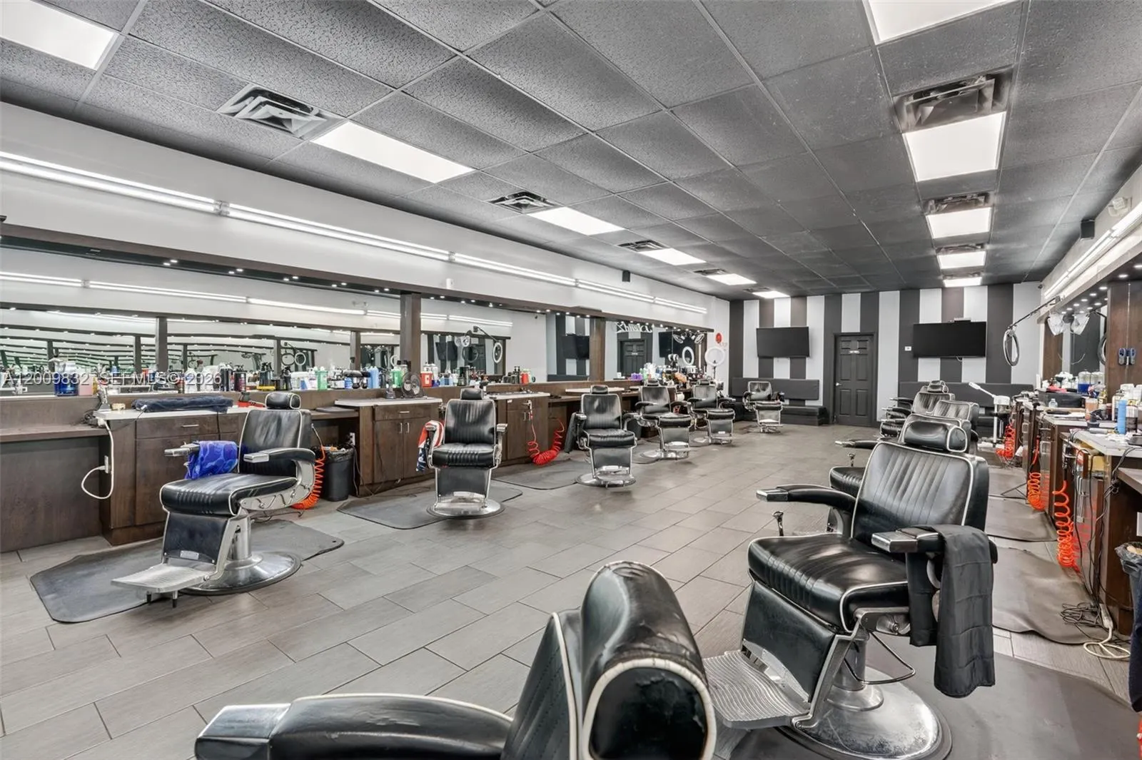 Established Barbershop for Sale – Prime Kendall Location