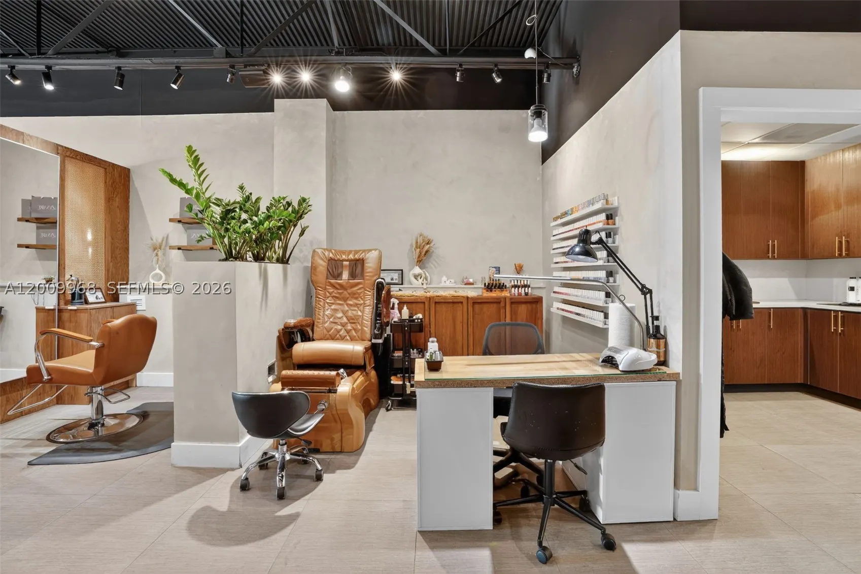 Turnkey Beauty Salon & Spa For Sale In Palmetto Bay