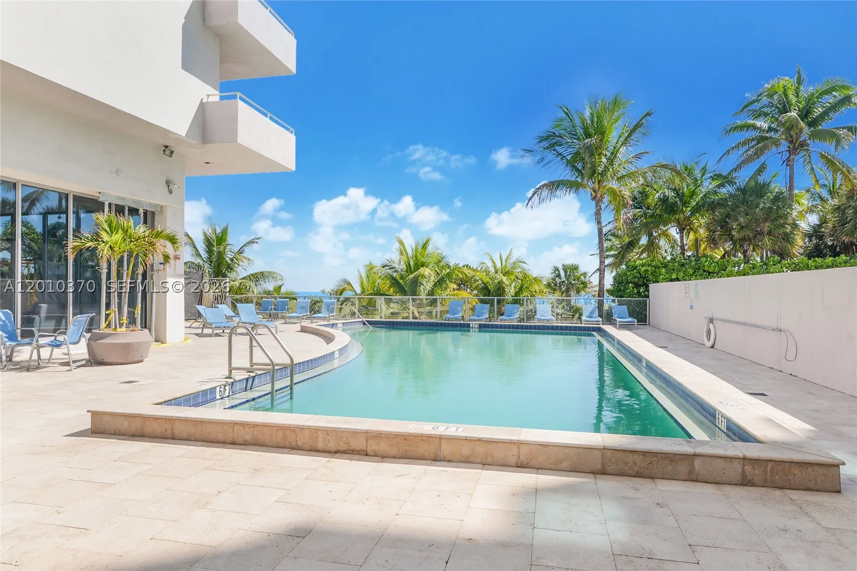 9225 Collins Ave #501